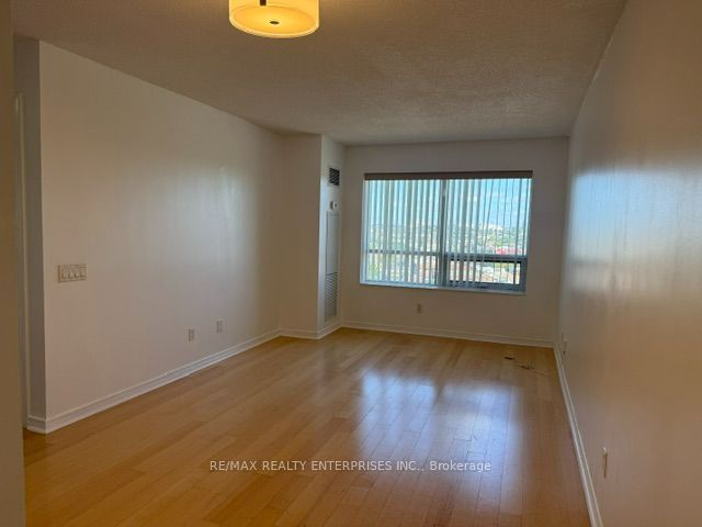 61 Heintzman Street 1310 Property Photo 4