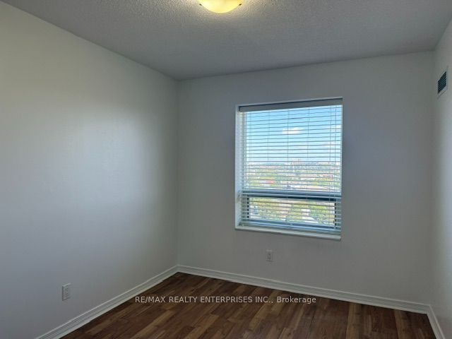61 Heintzman Street 1310 Property Photo 16