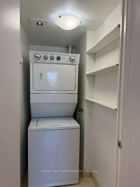 61 Heintzman Street 1310 Property Photo 23