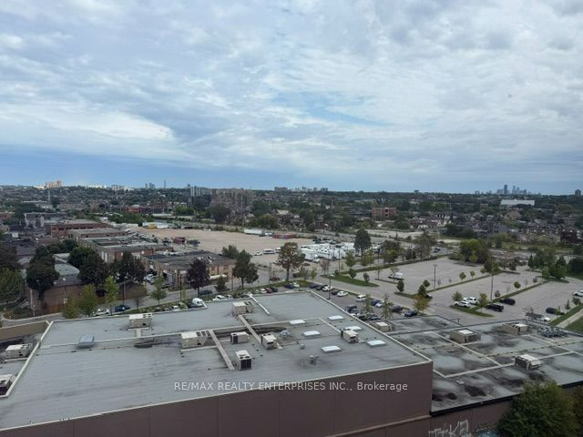 61 Heintzman Street 1310 Property Photo 26