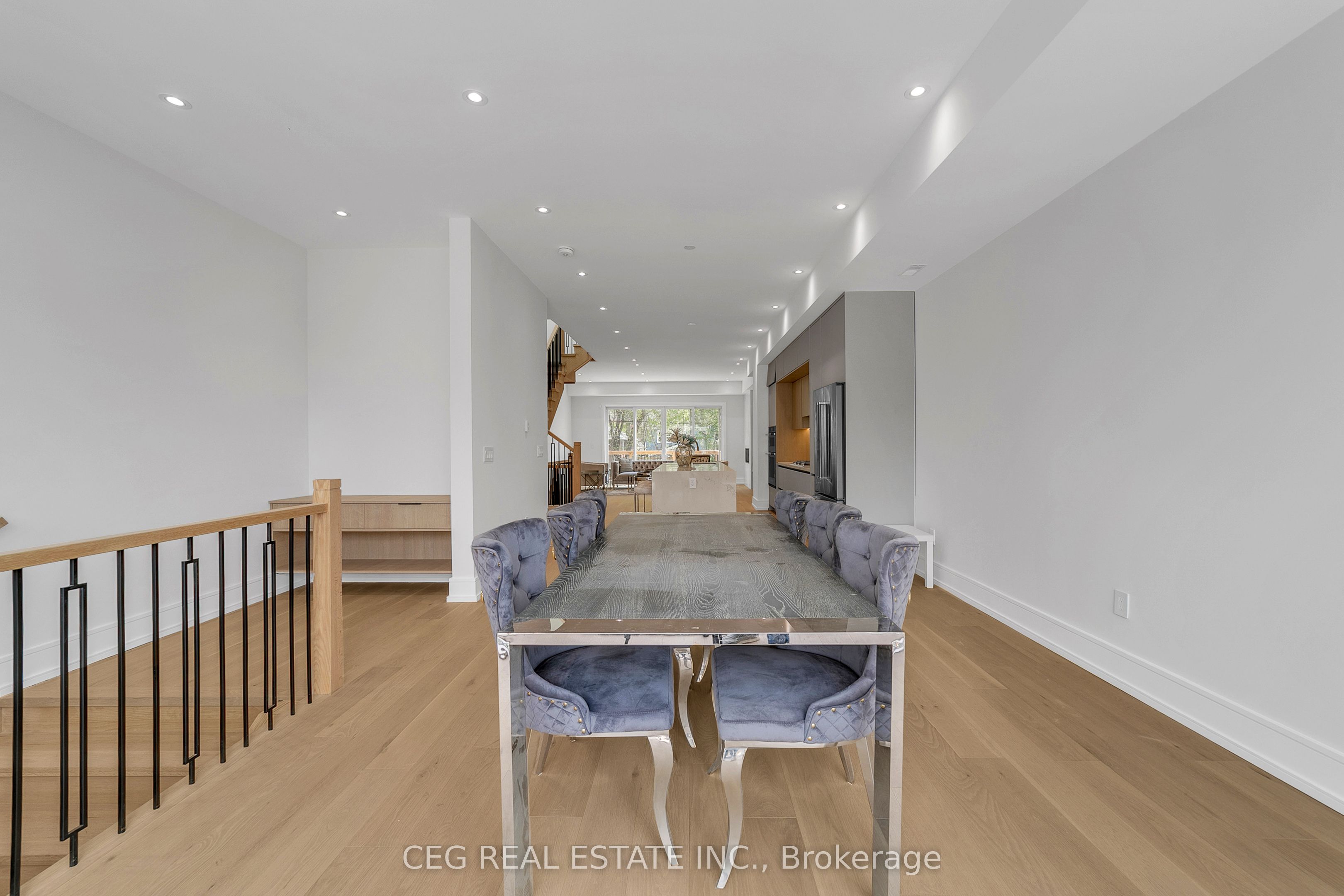 21 Sixteenth Street Property Photo 14