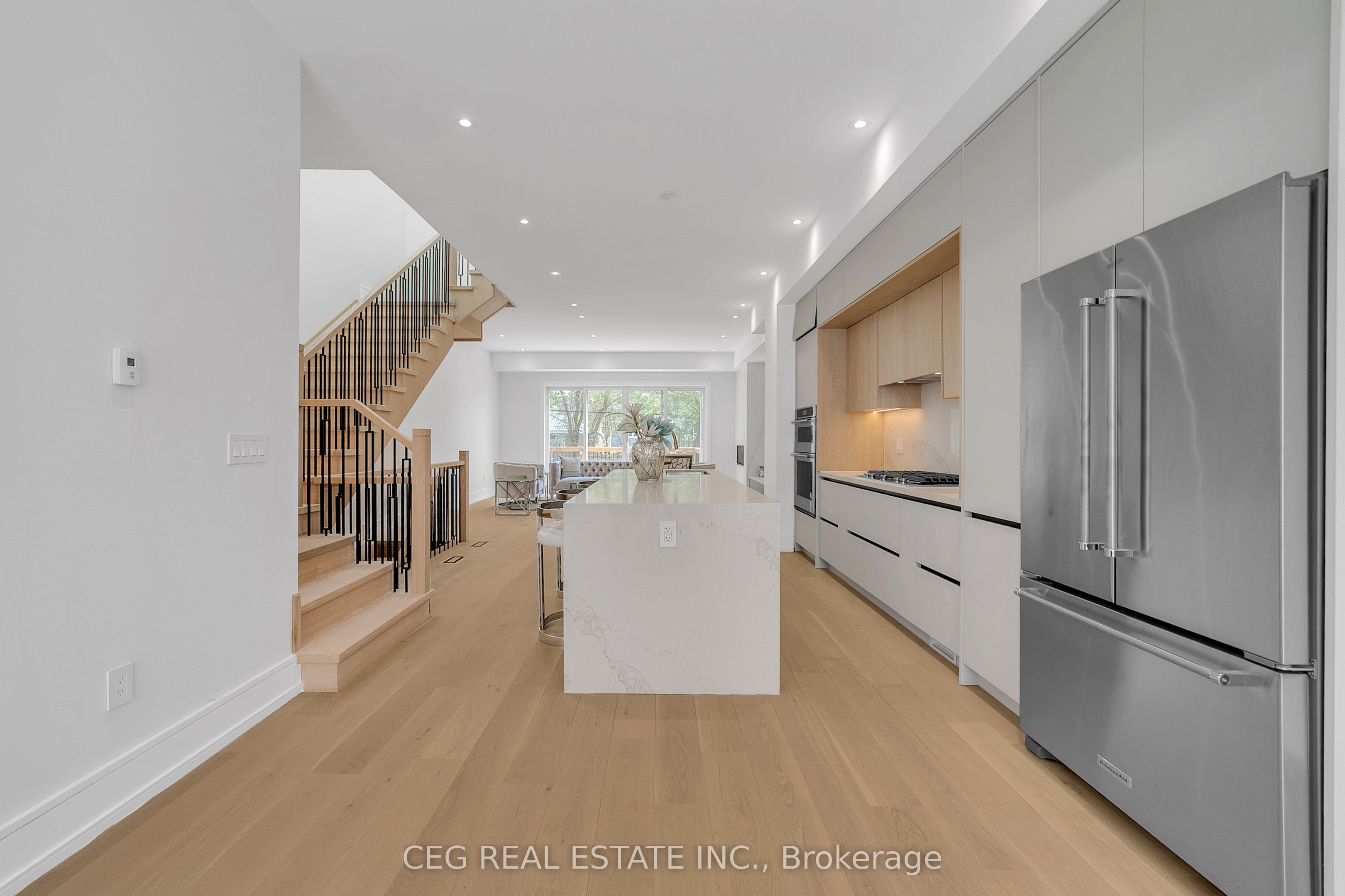 21 Sixteenth Street Property Photo 15