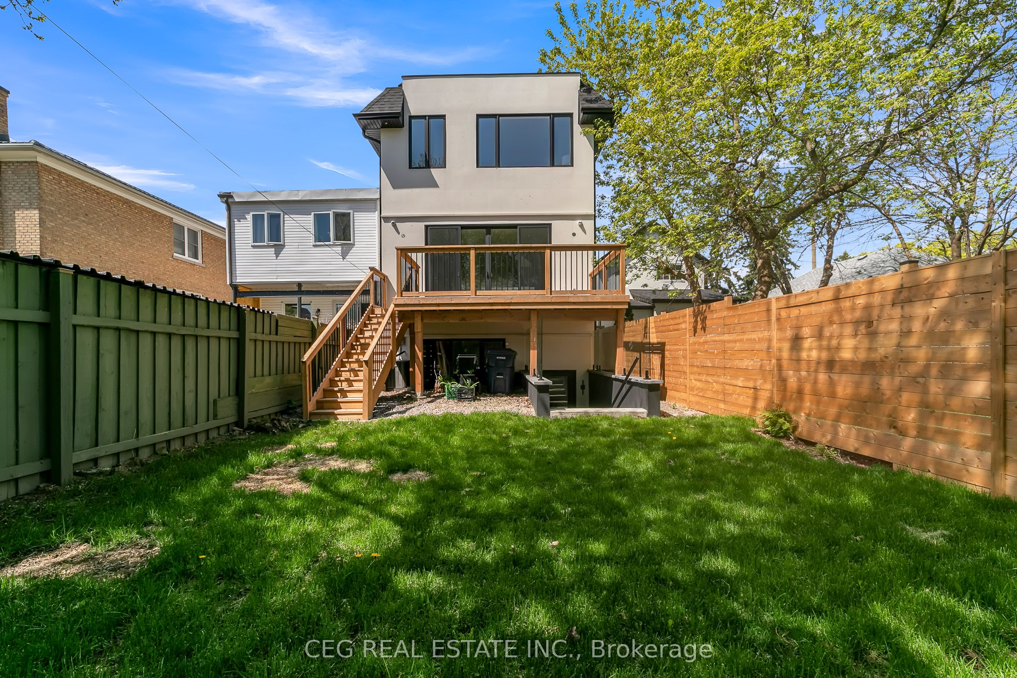 21 Sixteenth Street Property Photo 19