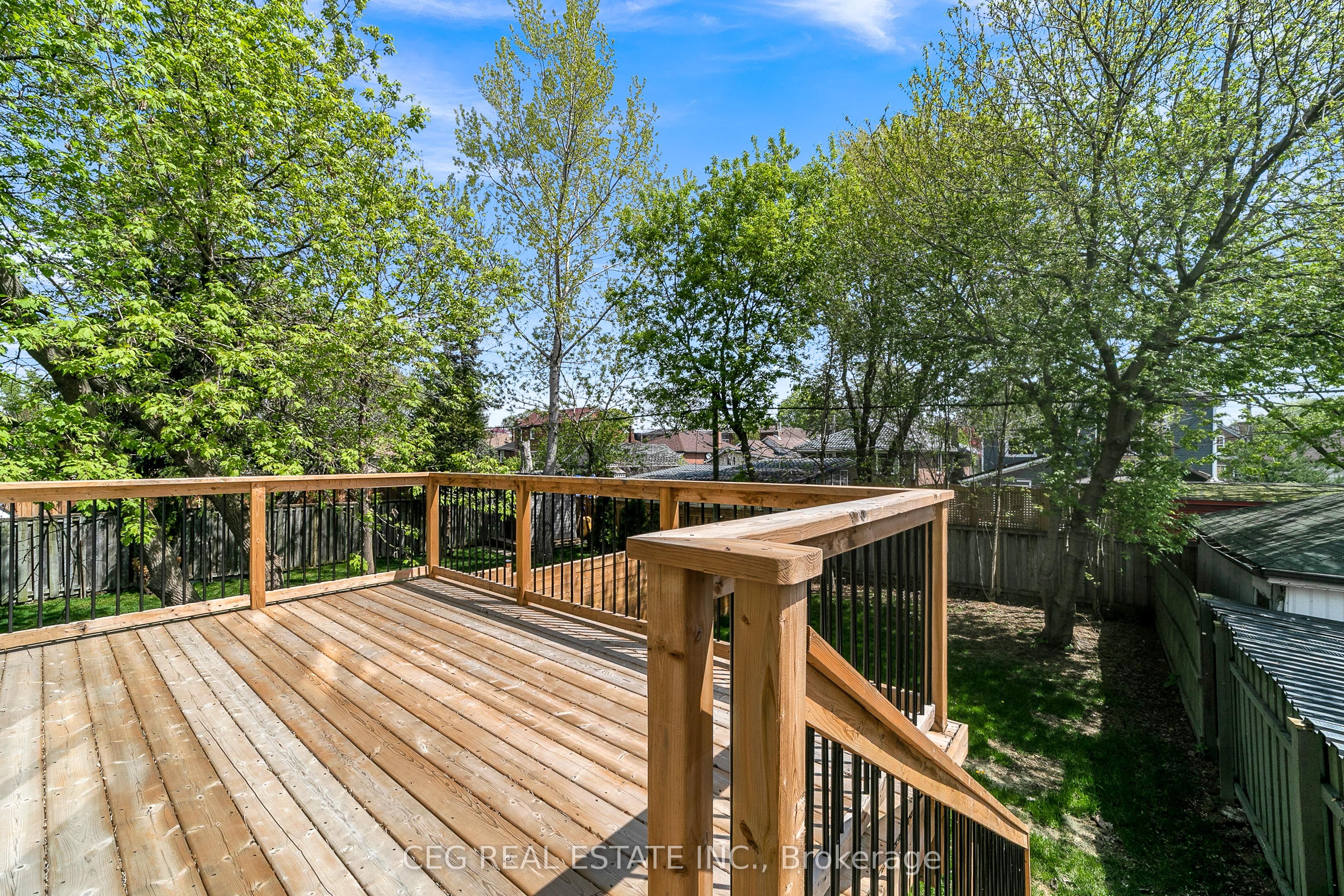 21 Sixteenth Street Property Photo 20