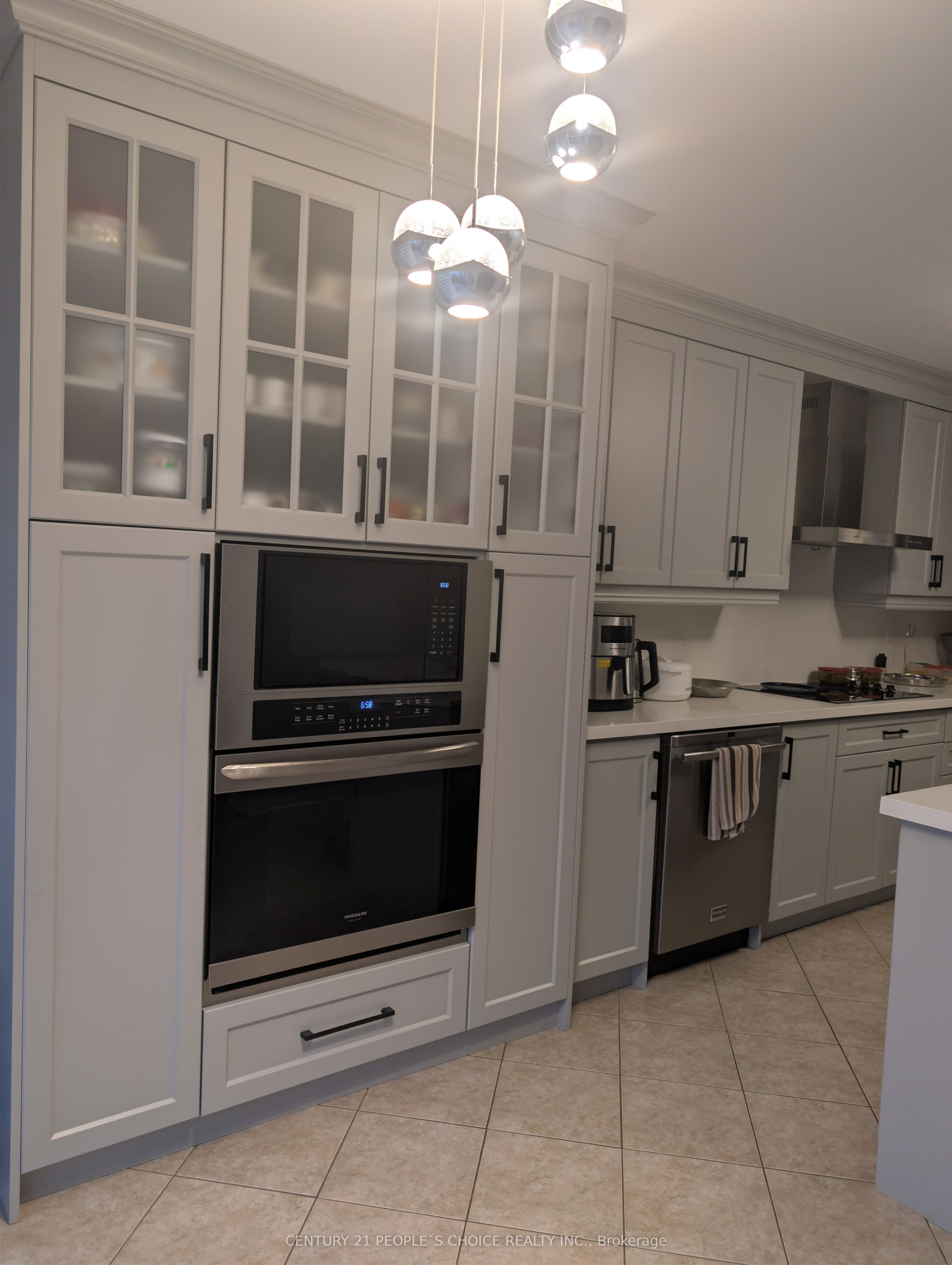 228 Fandango Drive Property Photo 6