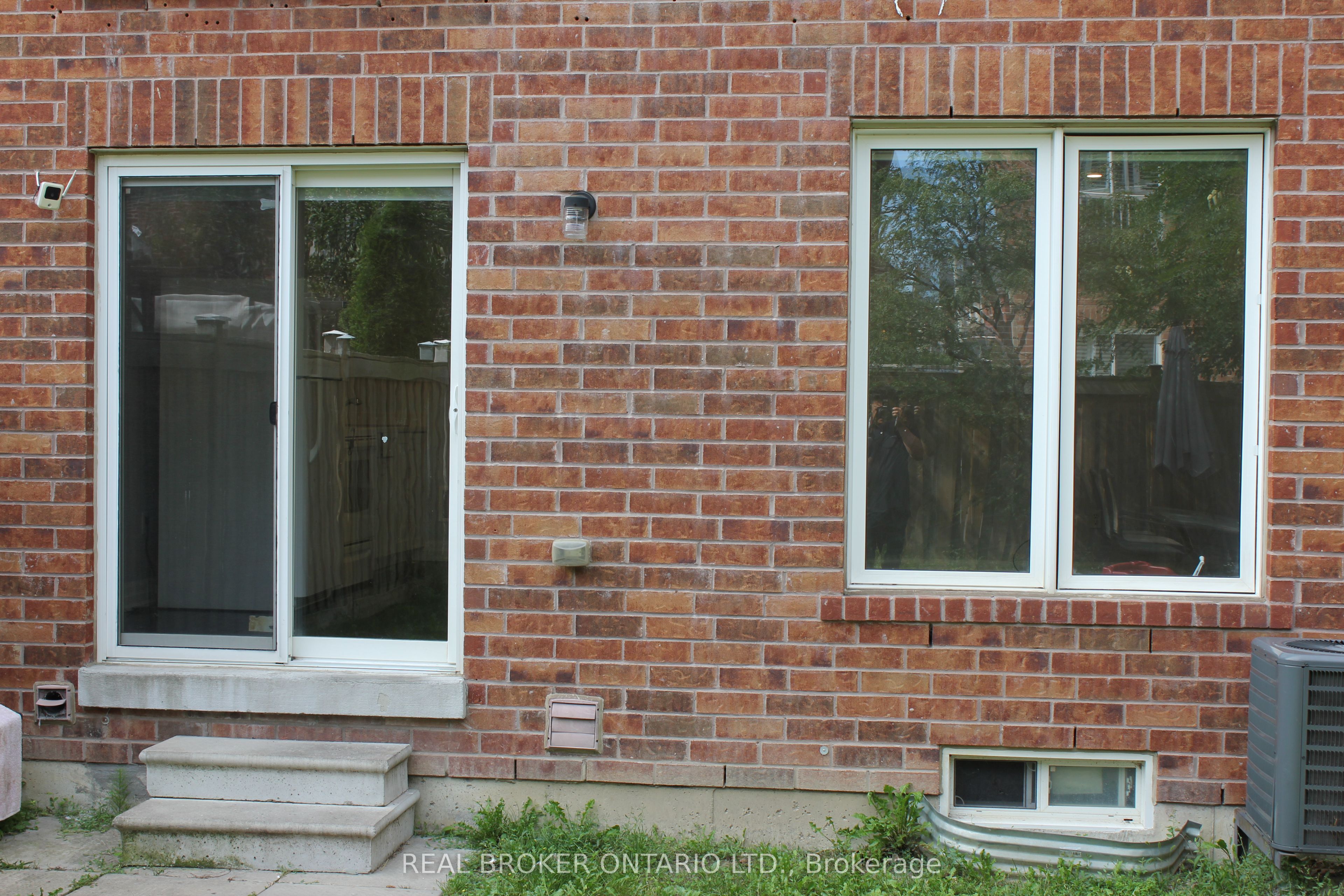 151 Bob Yuill Drive Lower Property Photo 4