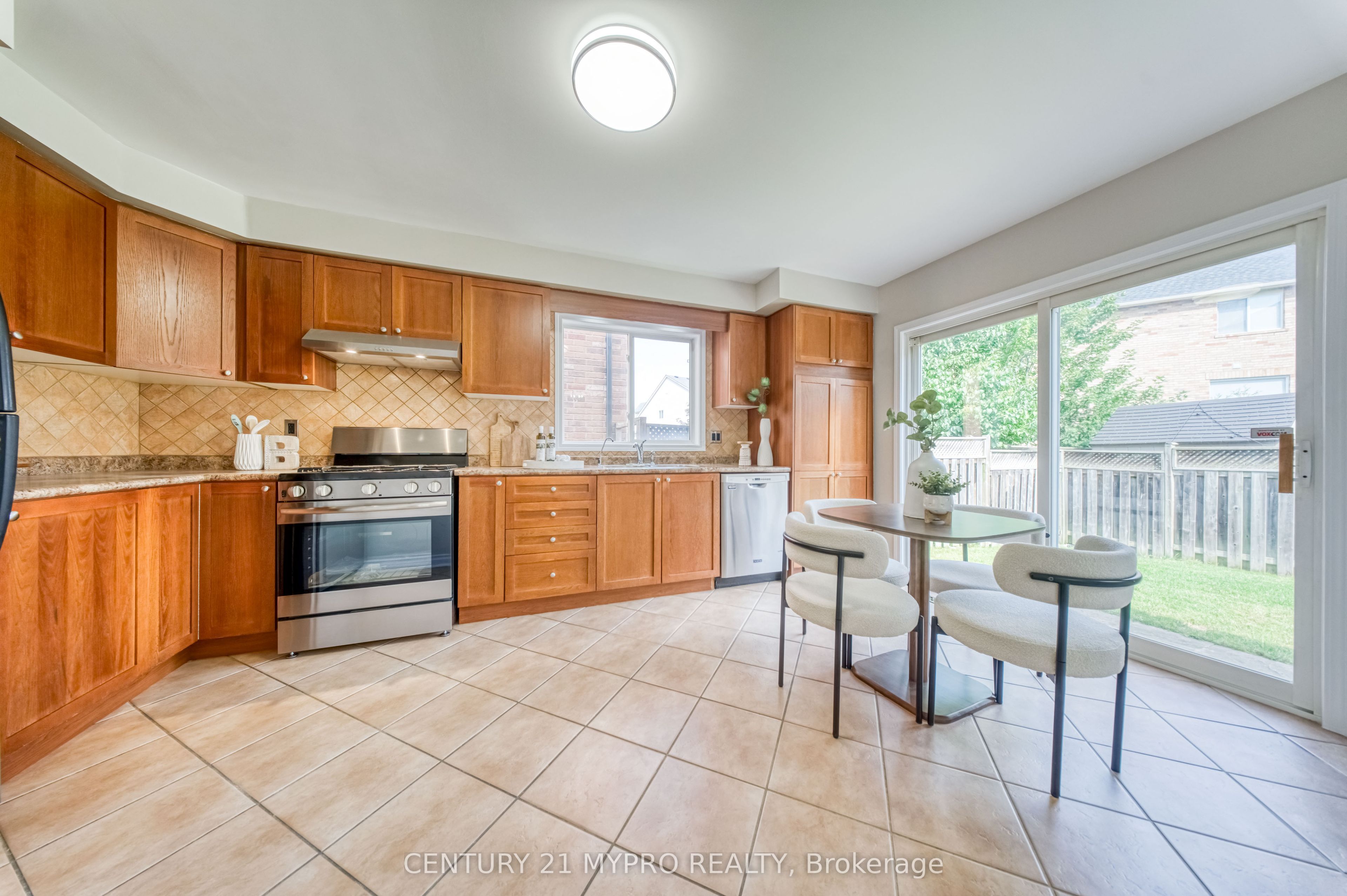 877 Trudeau Drive Property Photo 12