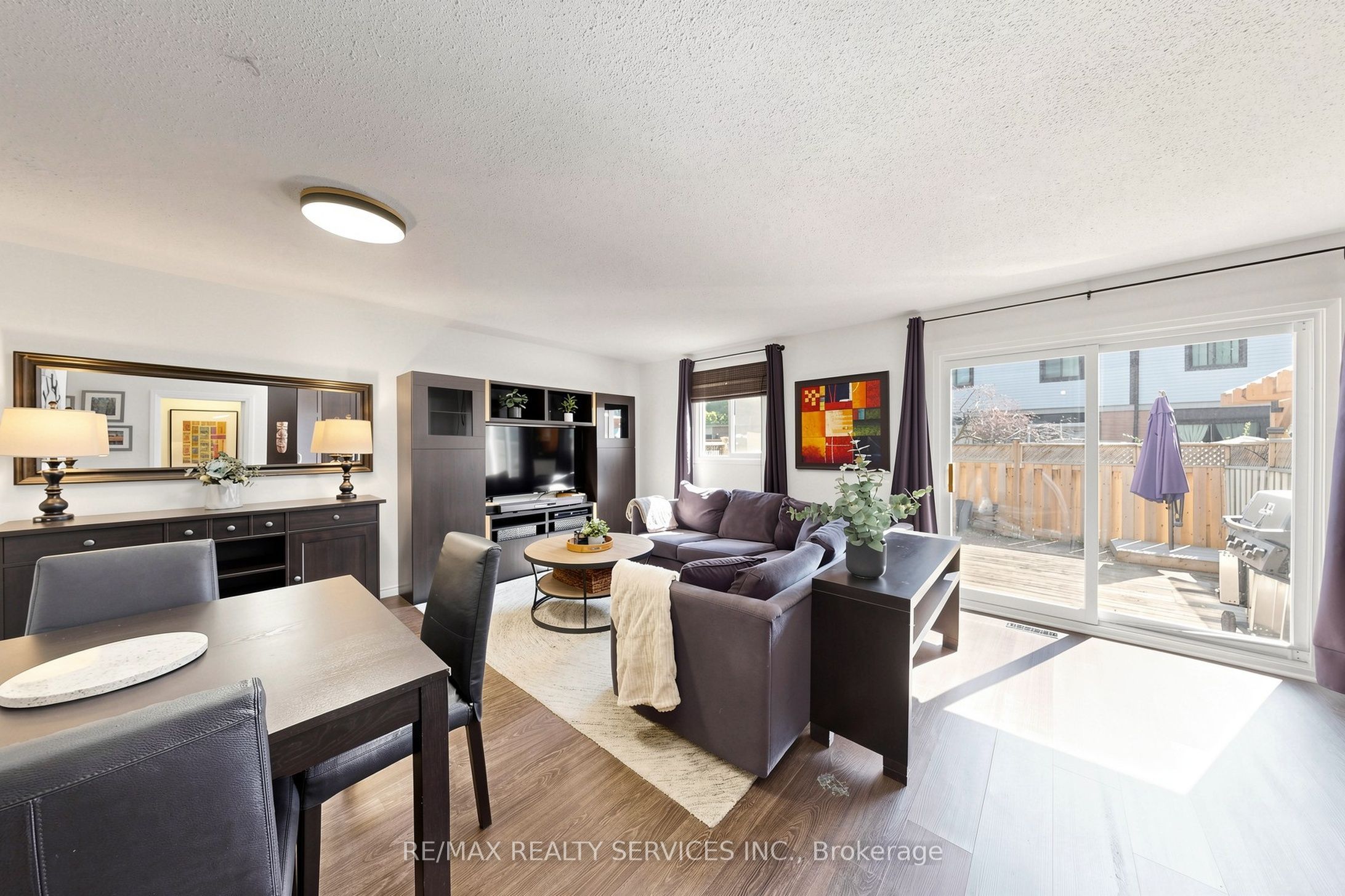 93 Hansen Road N 57 Property Photo 1