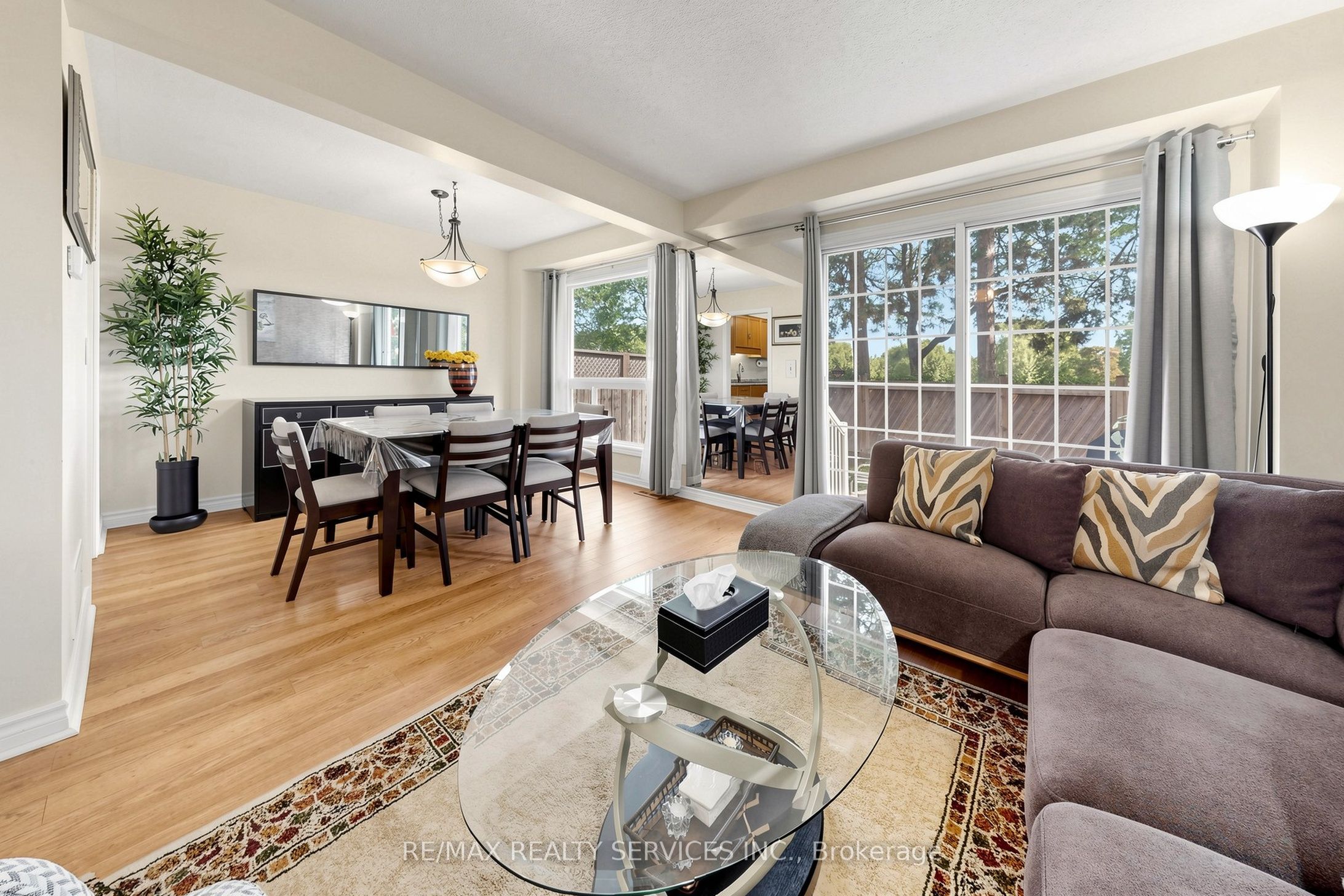 74 Heathcliffe Square Property Photo 7