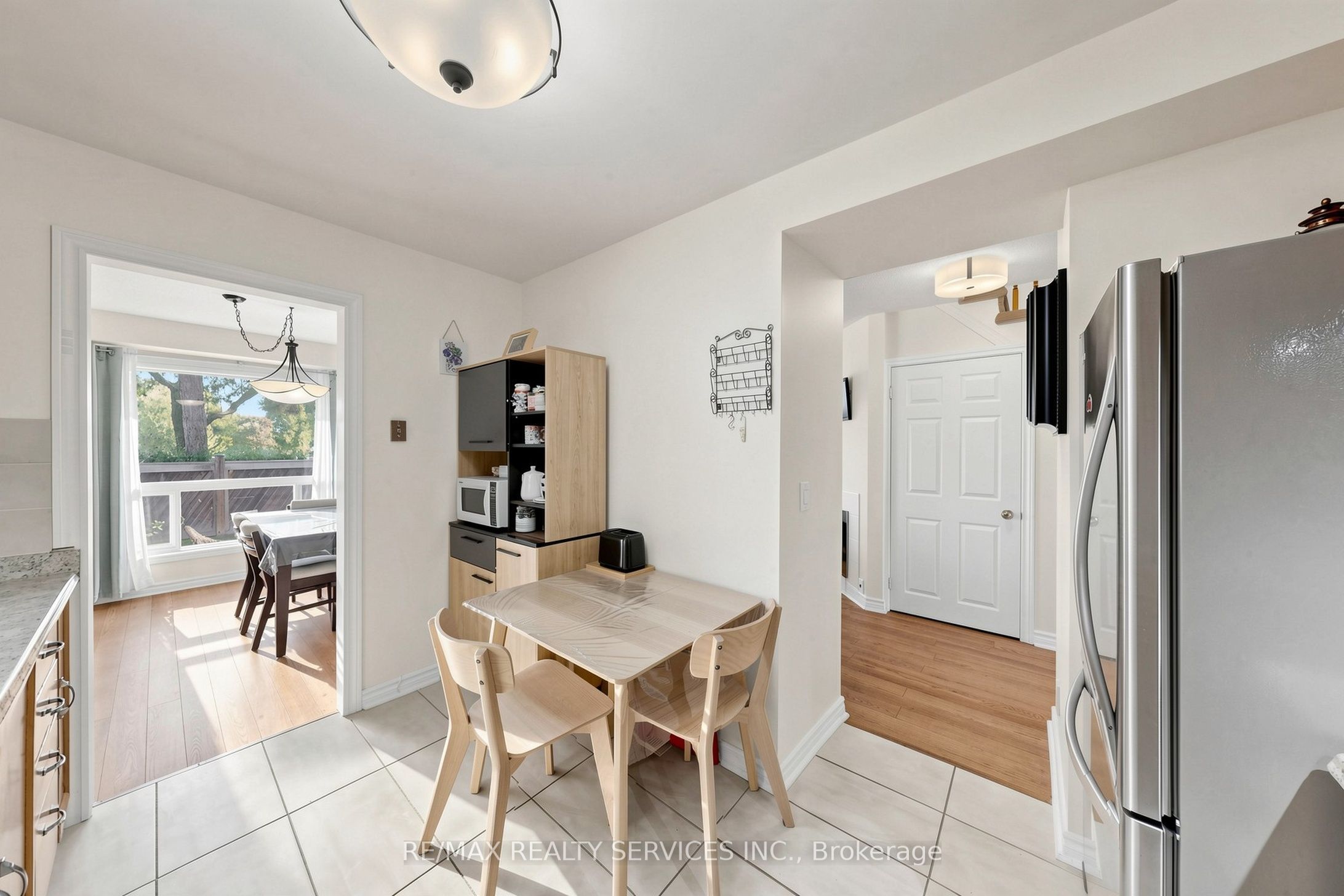 74 Heathcliffe Square Property Photo 13
