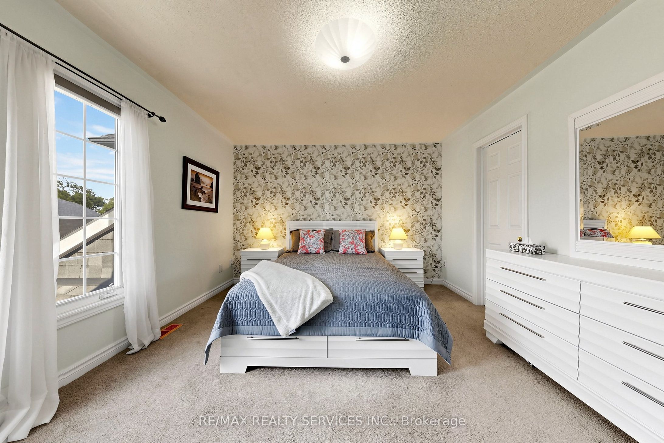 74 Heathcliffe Square Property Photo 22