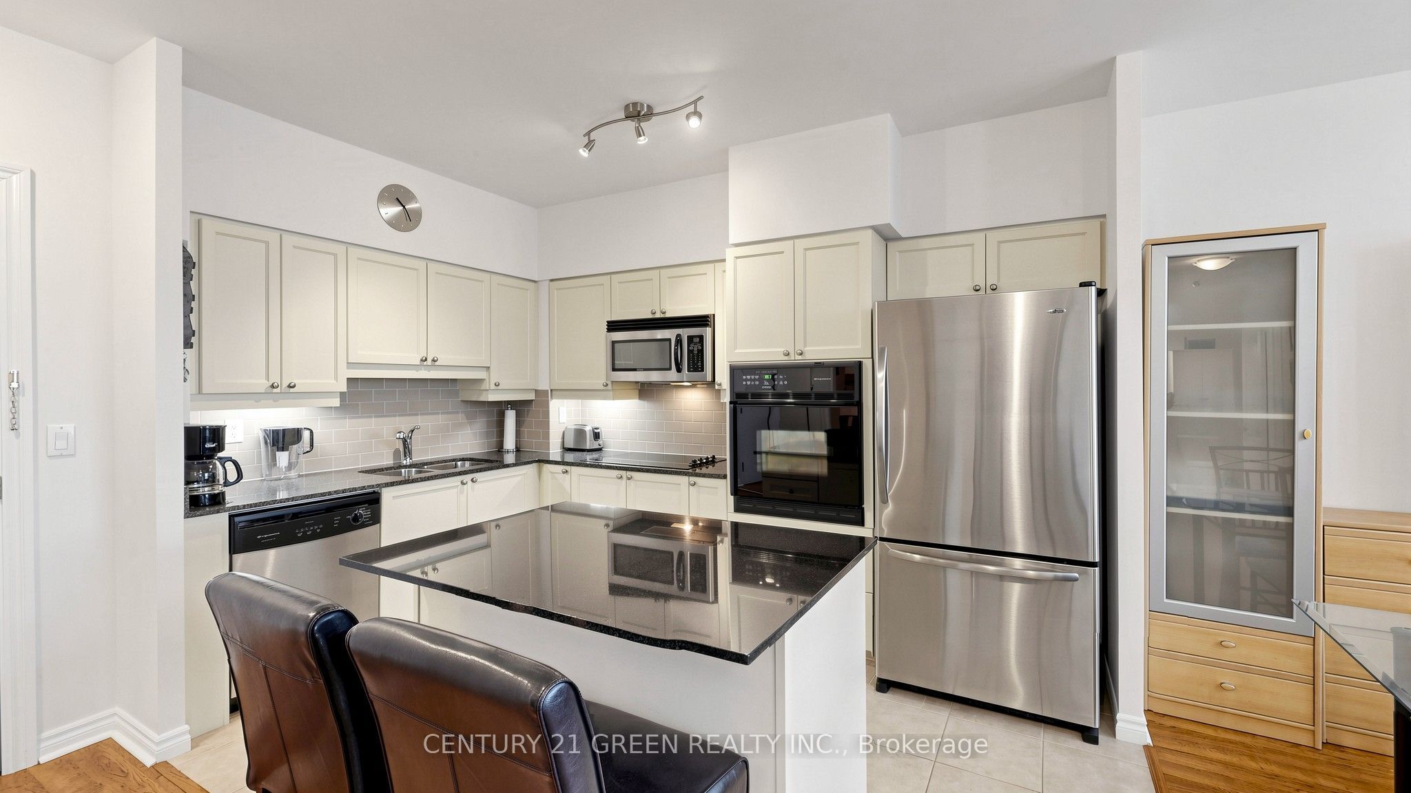 830 Scollard Court 311 Property Photo 10
