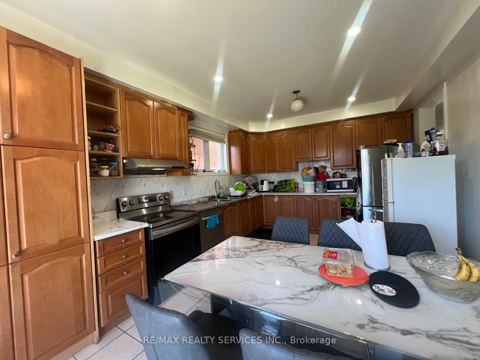 3 Noranda Crescent Property Photo 7