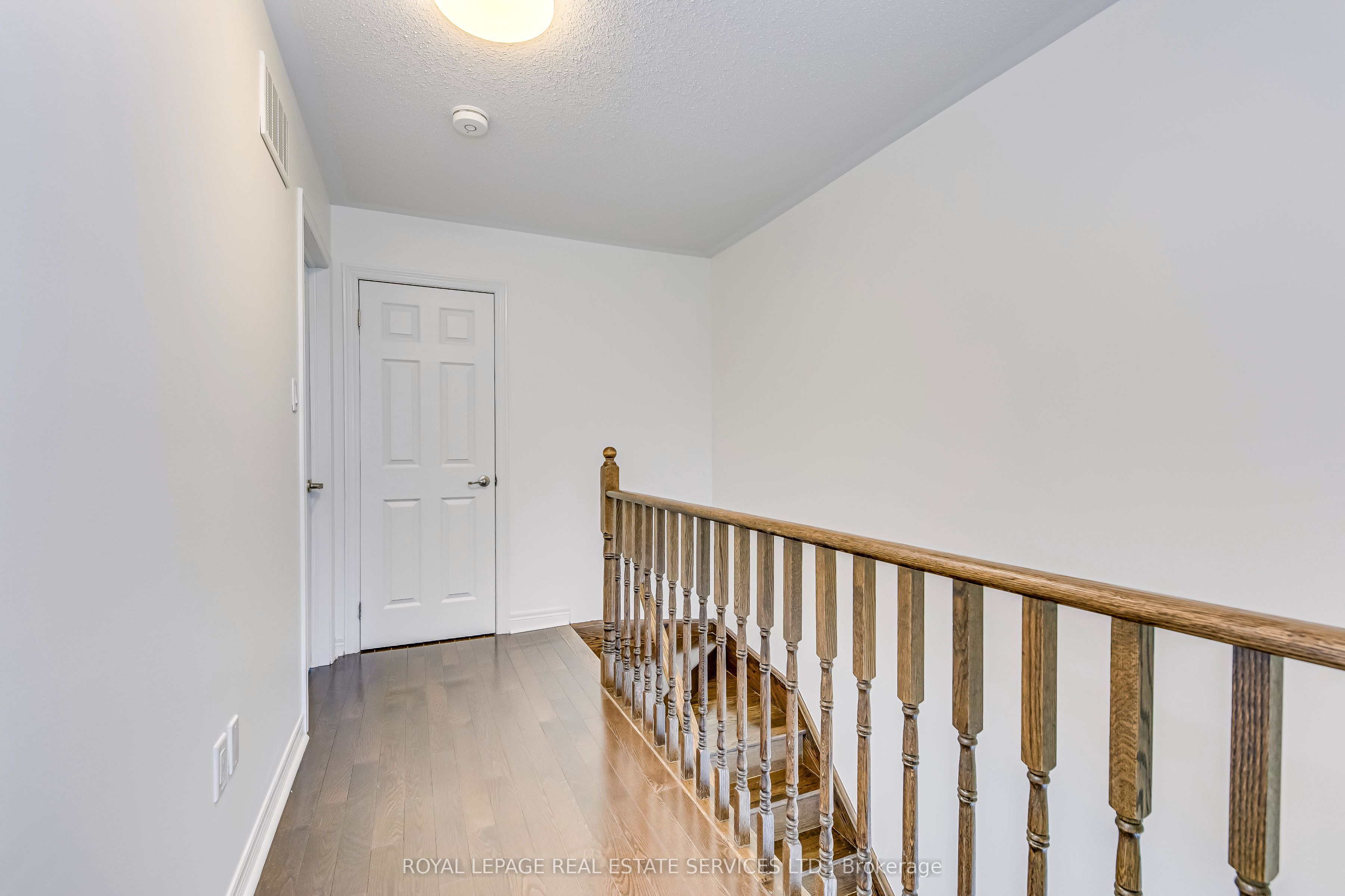 3072 Eberly Woods Drive Property Photo 25