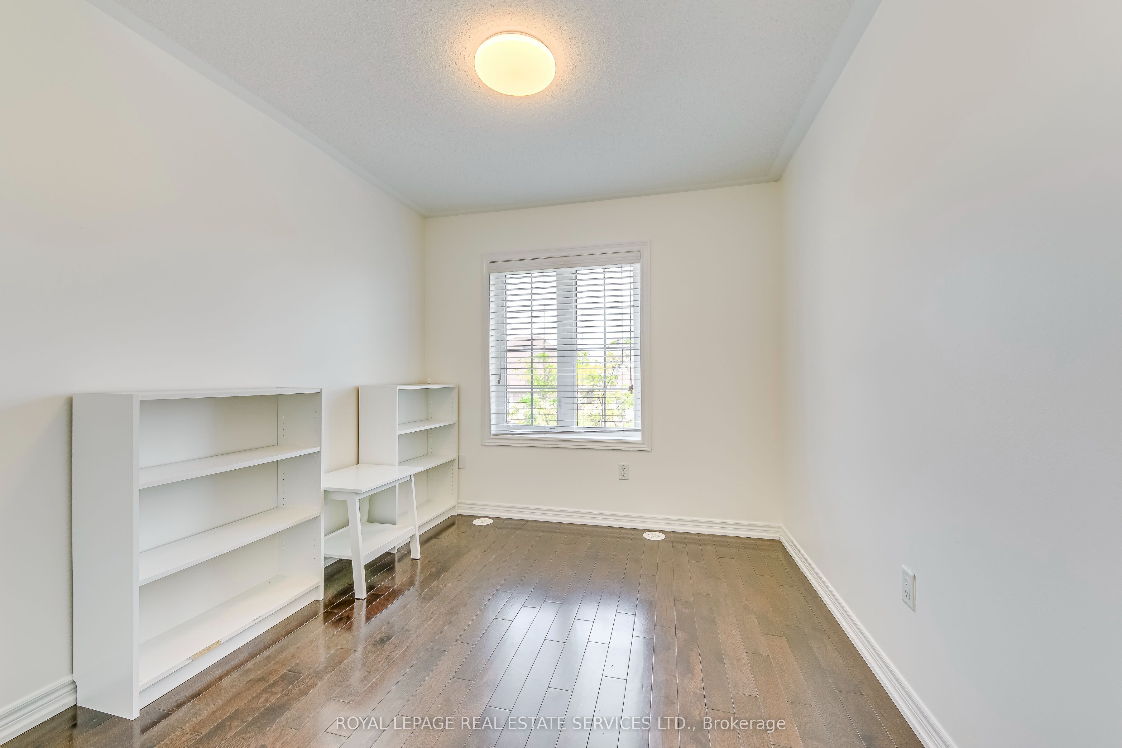 3072 Eberly Woods Drive Property Photo 32