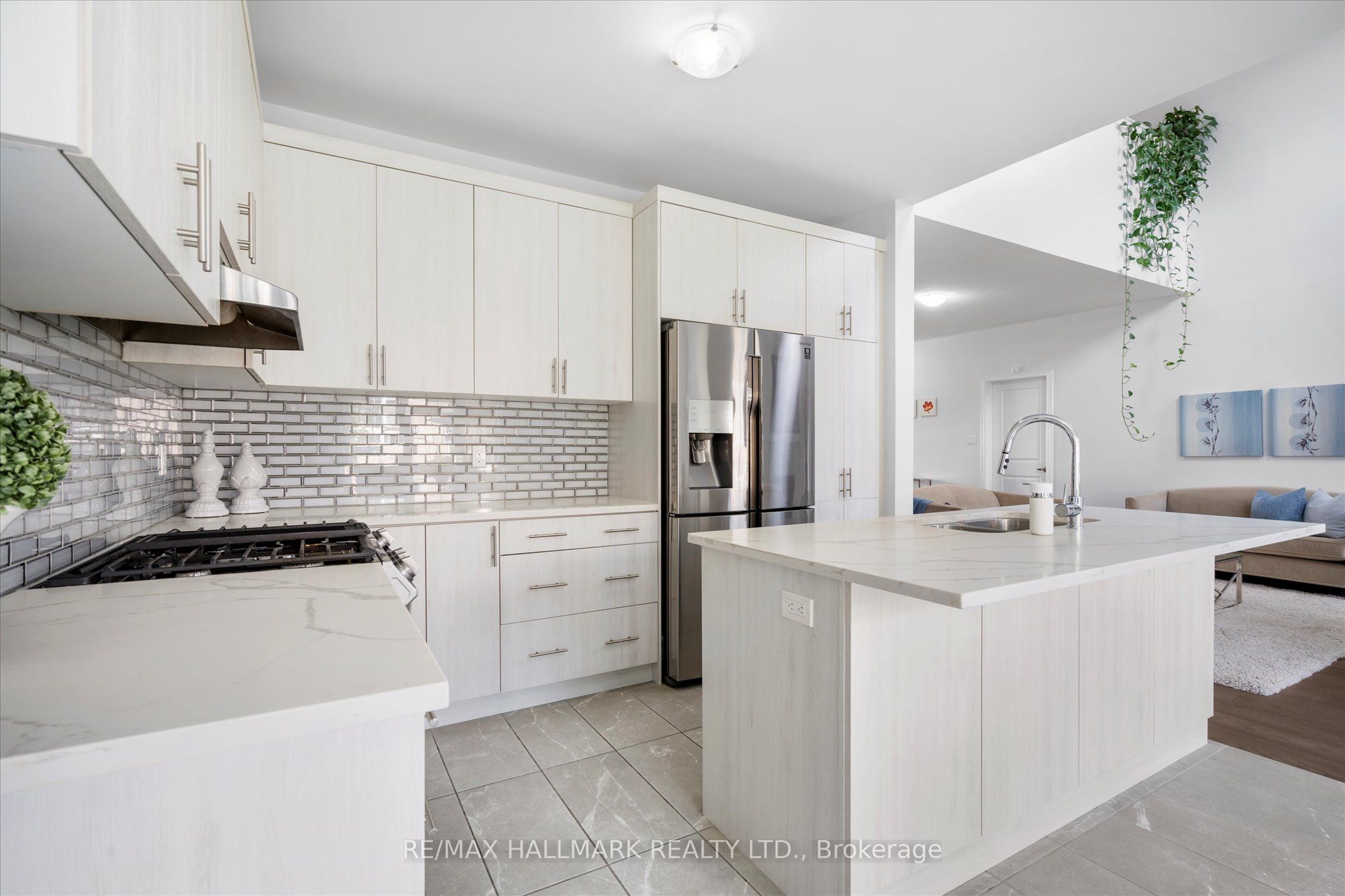 13 Tea Rose Road Property Photo 16