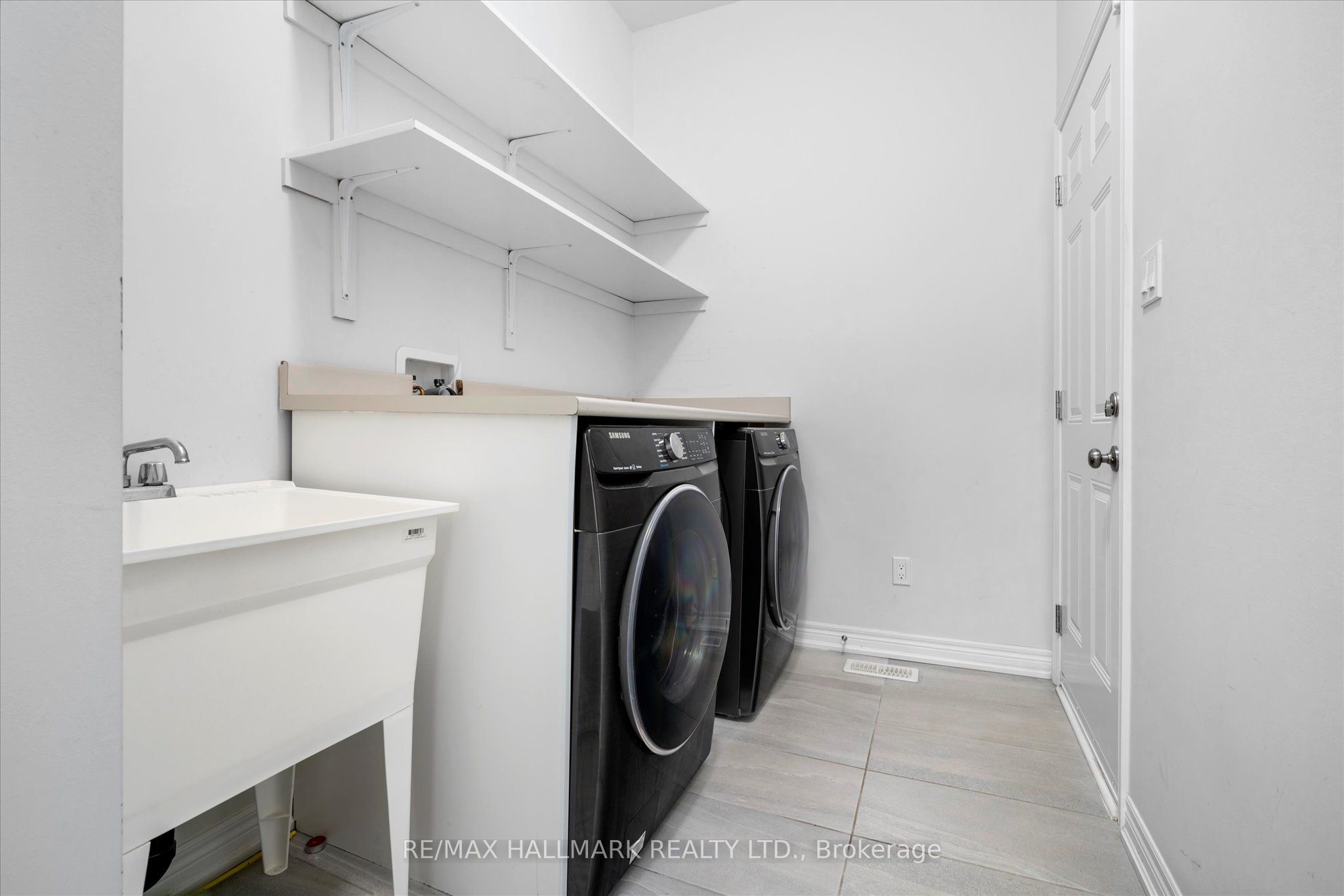 13 Tea Rose Road Property Photo 28