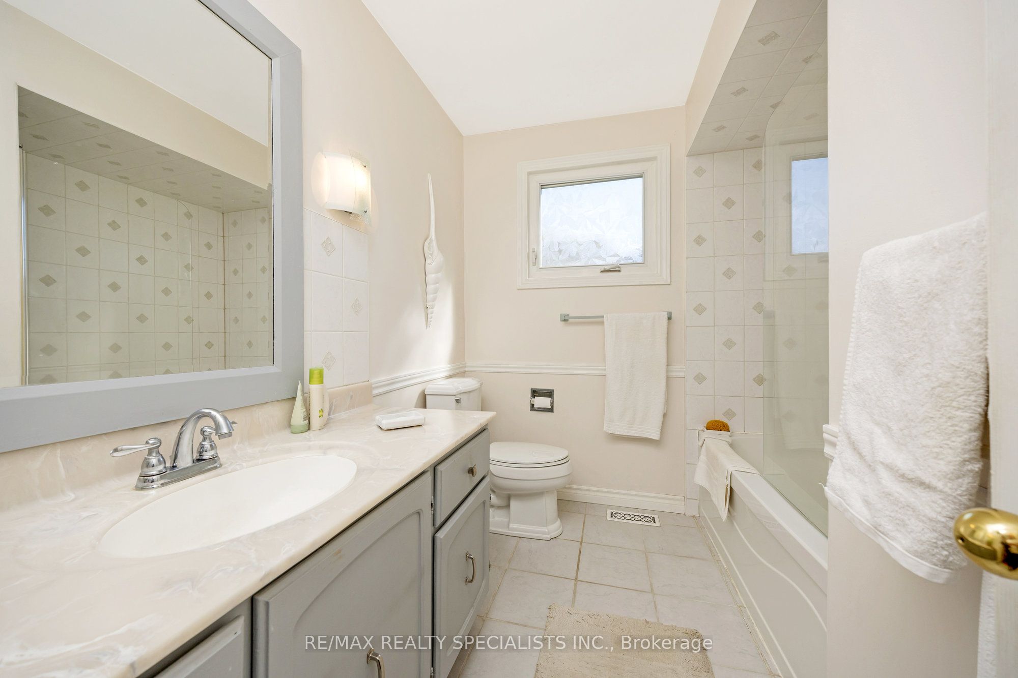 6356 Chaumont Crescent Property Photo 30