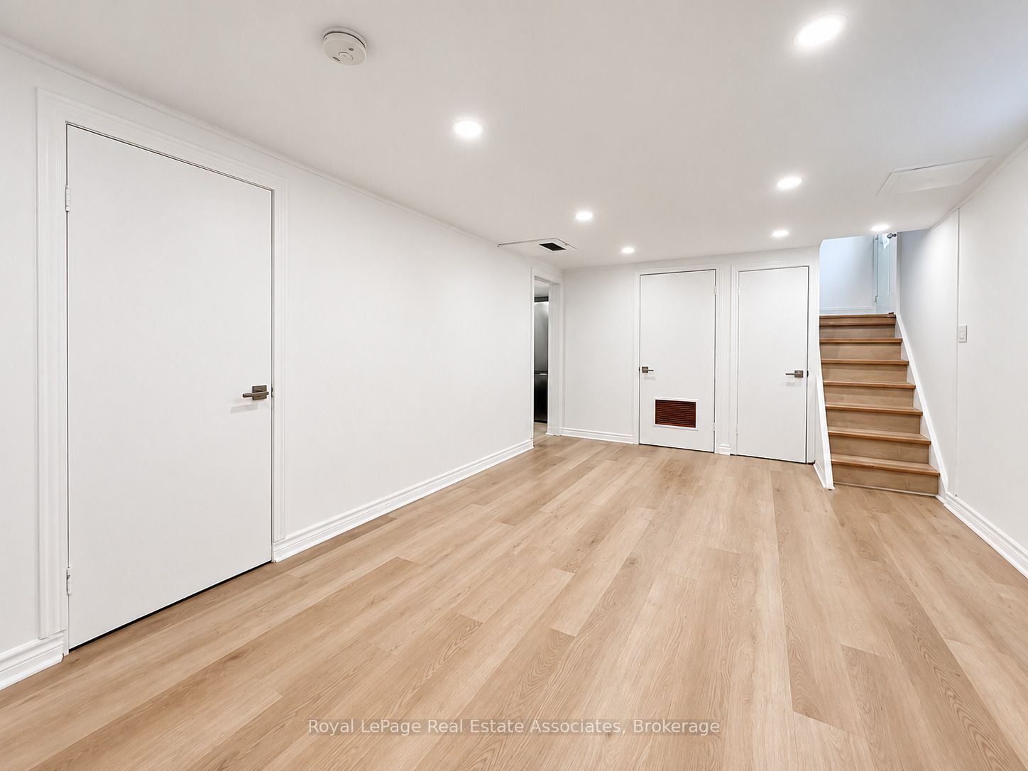 20 Silvercrest Avenue Bsmt Property Photo 8