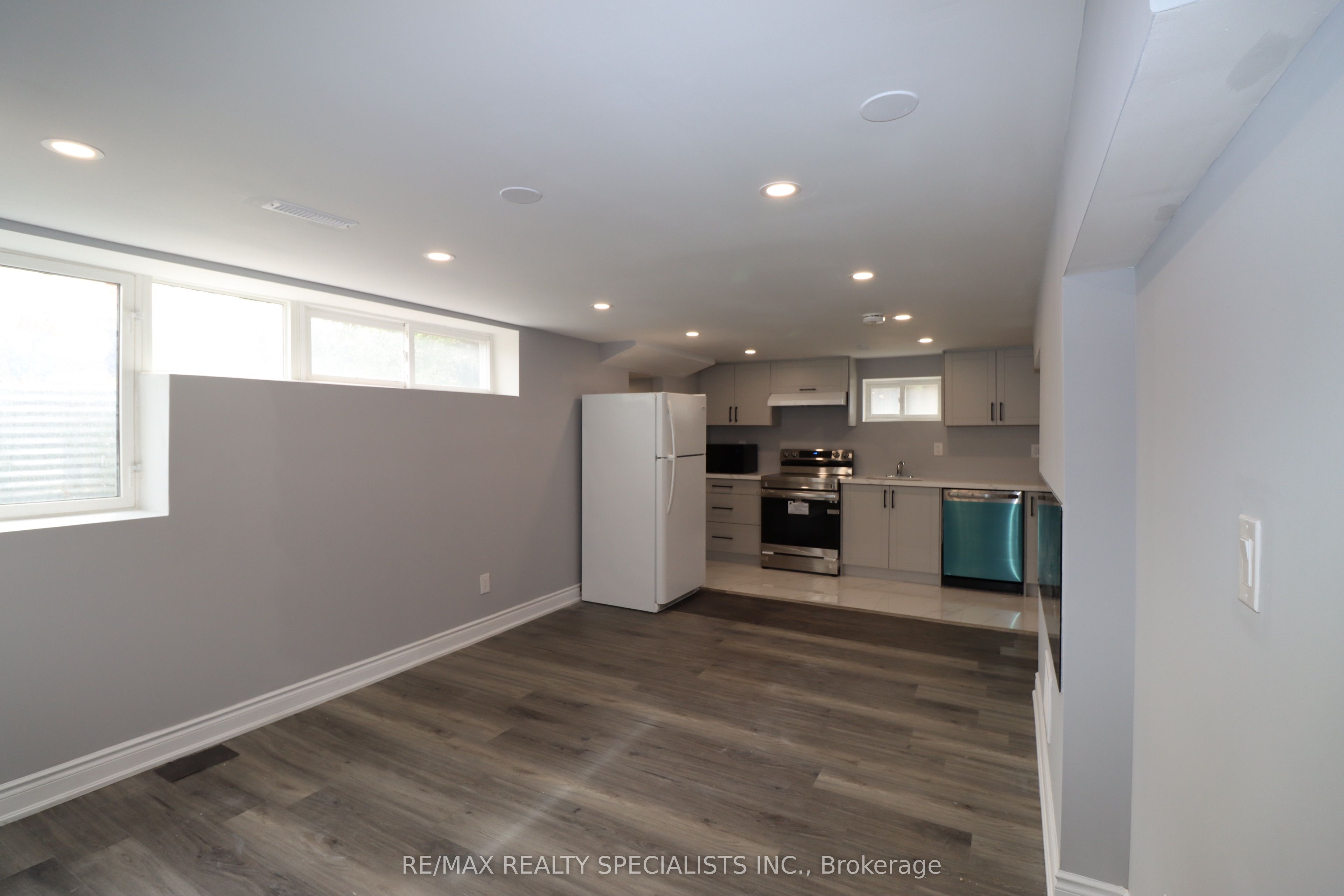 81 Gretna Drive Property Photo 3
