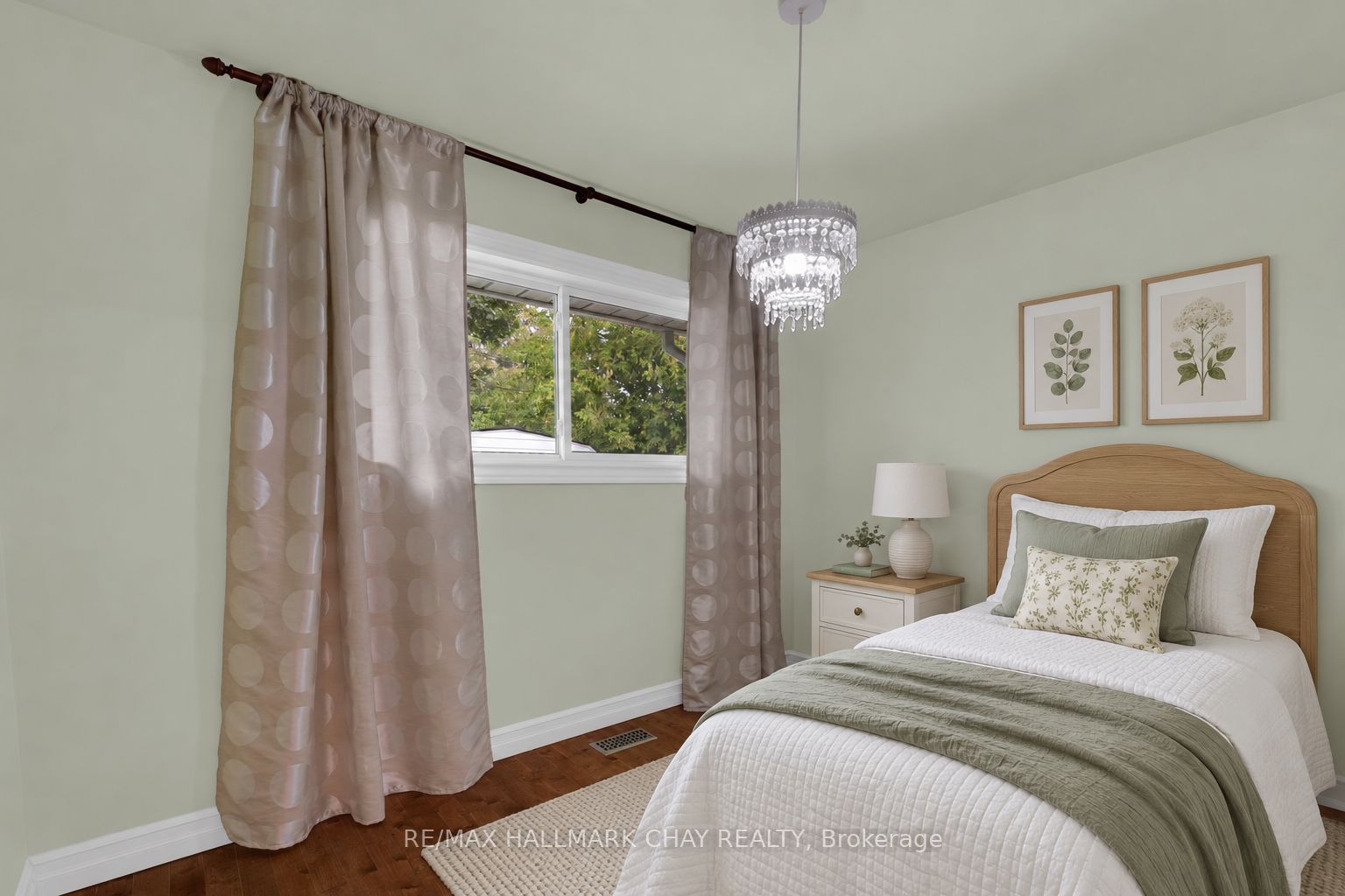 21 Ontario Street Property Photo 15