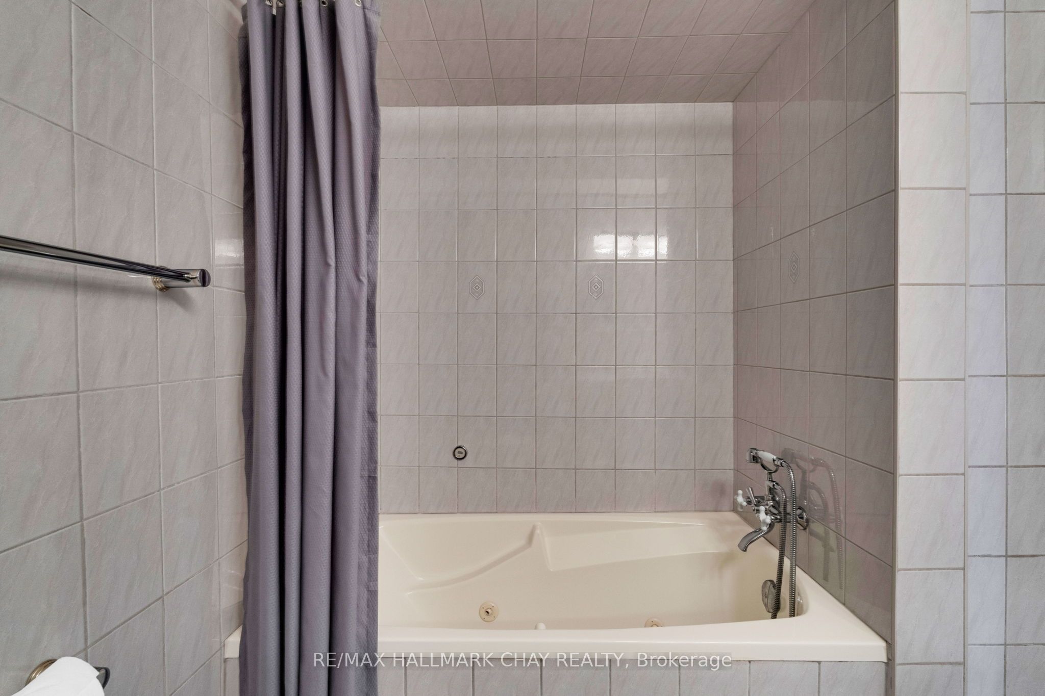 21 Ontario Street Property Photo 18