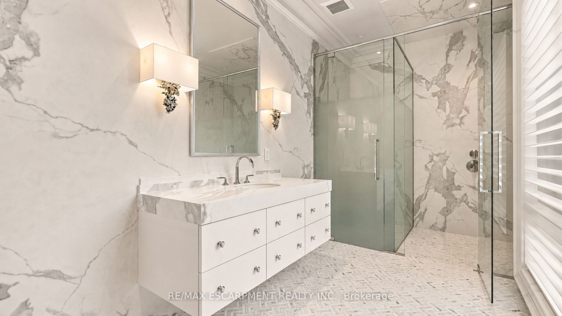 3320 Guelph Line Property Photo 23