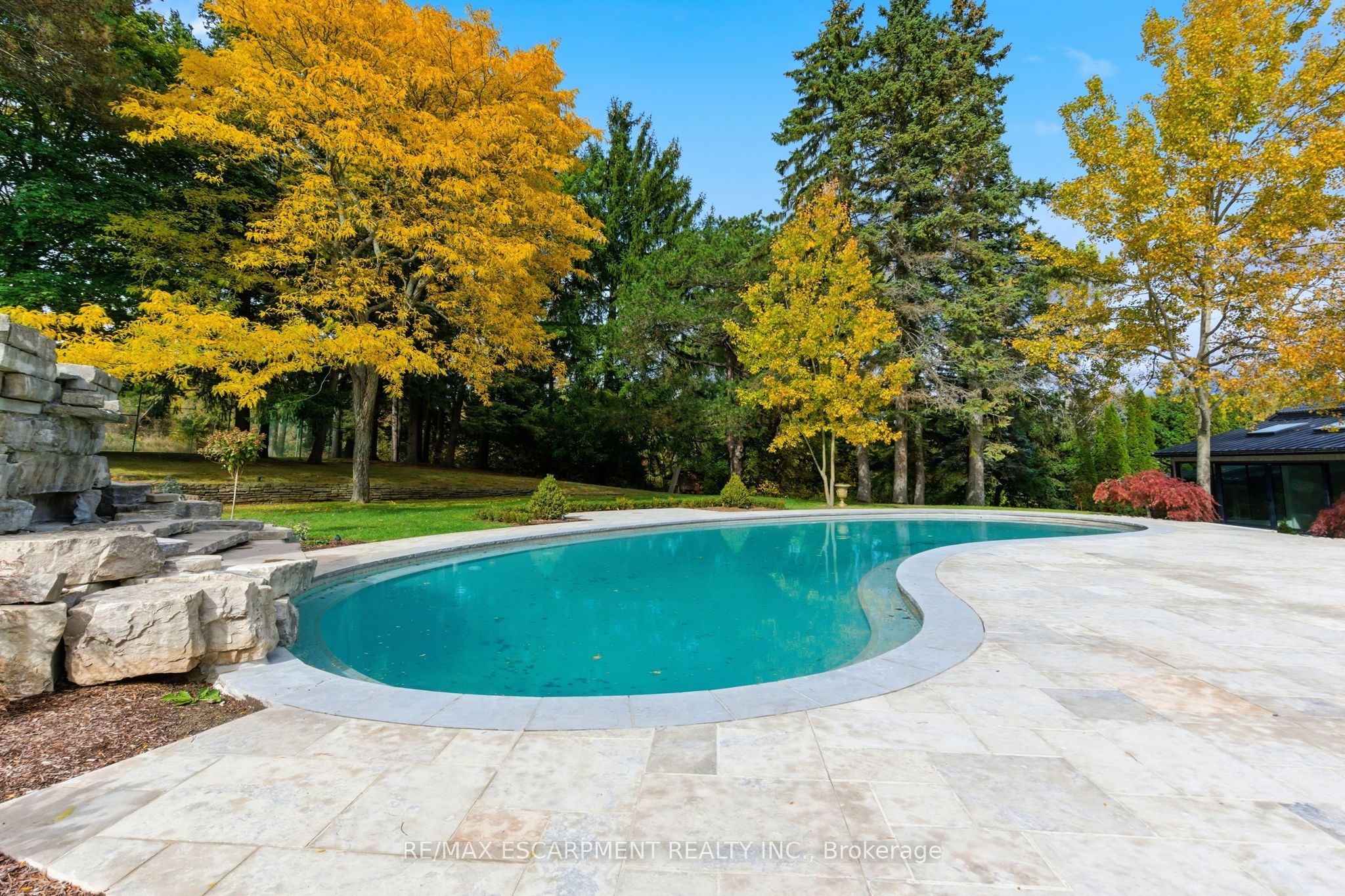 3320 Guelph Line Property Photo 41