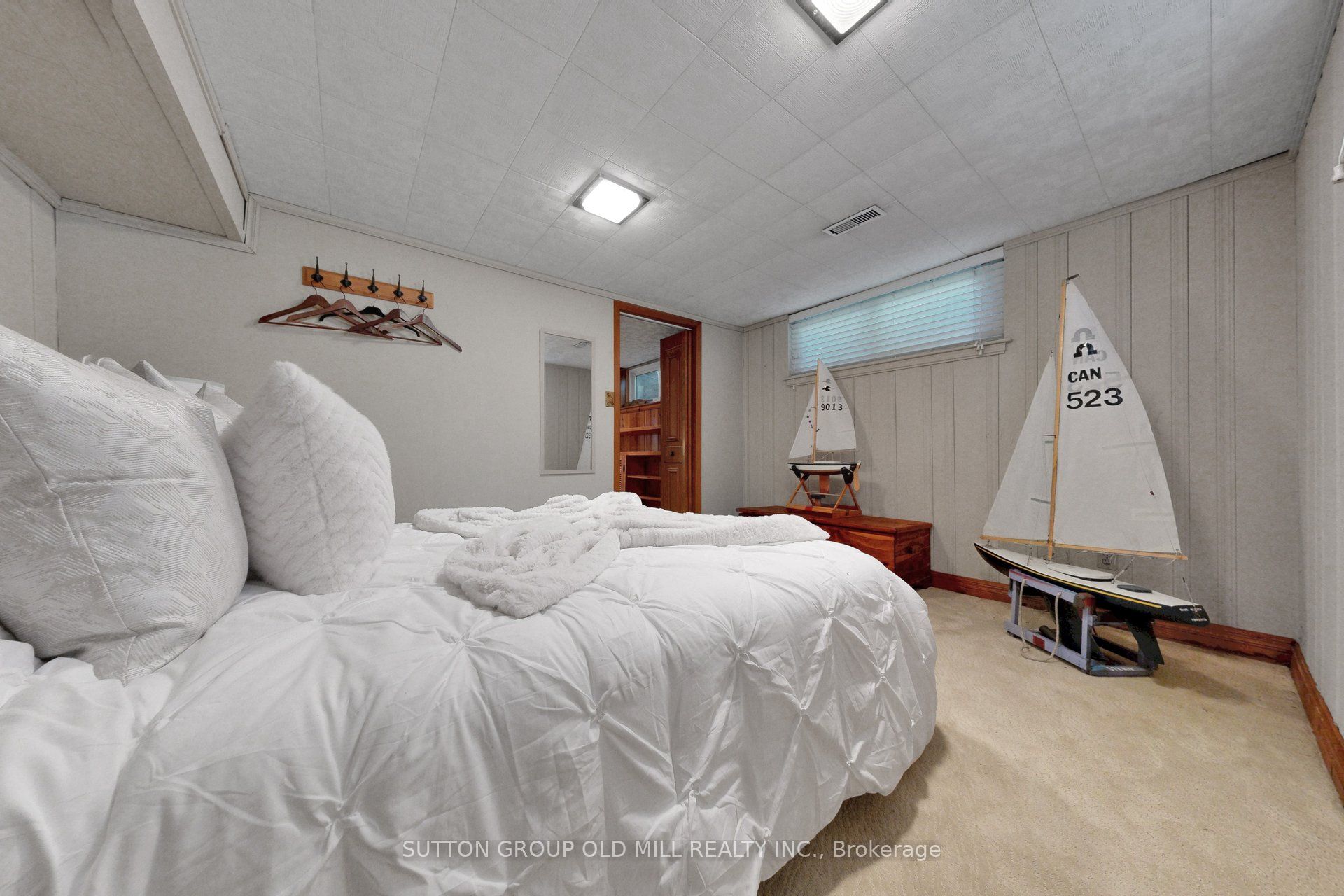 4 Ravenscrest Drive Property Photo 37