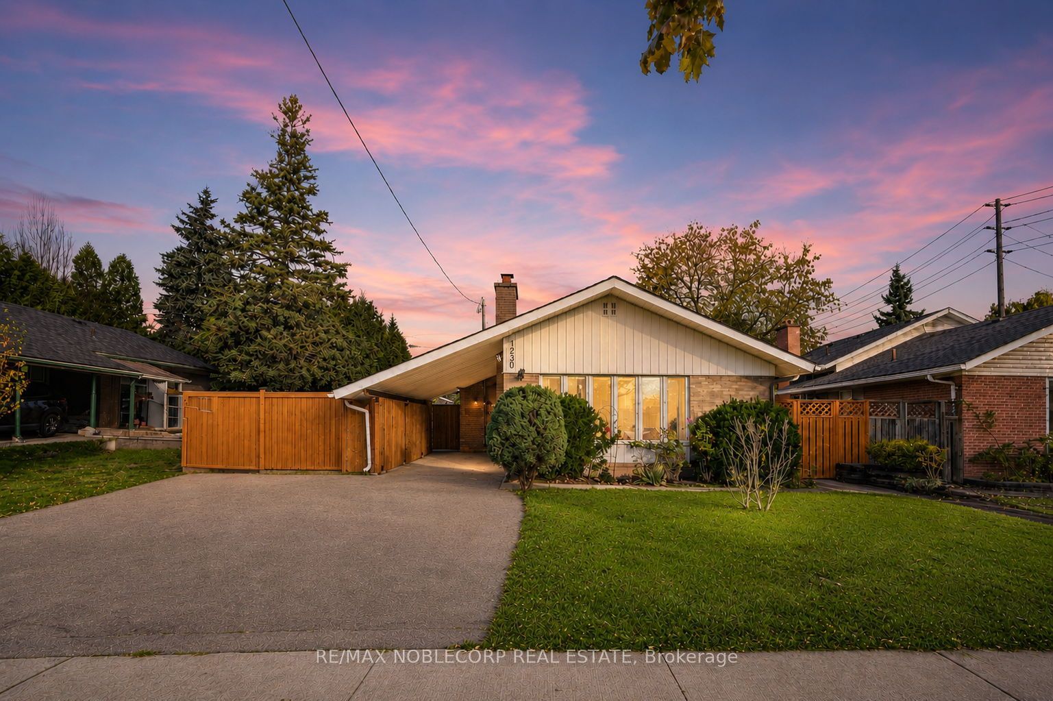 4230 Bloor Street W Property Photo 1