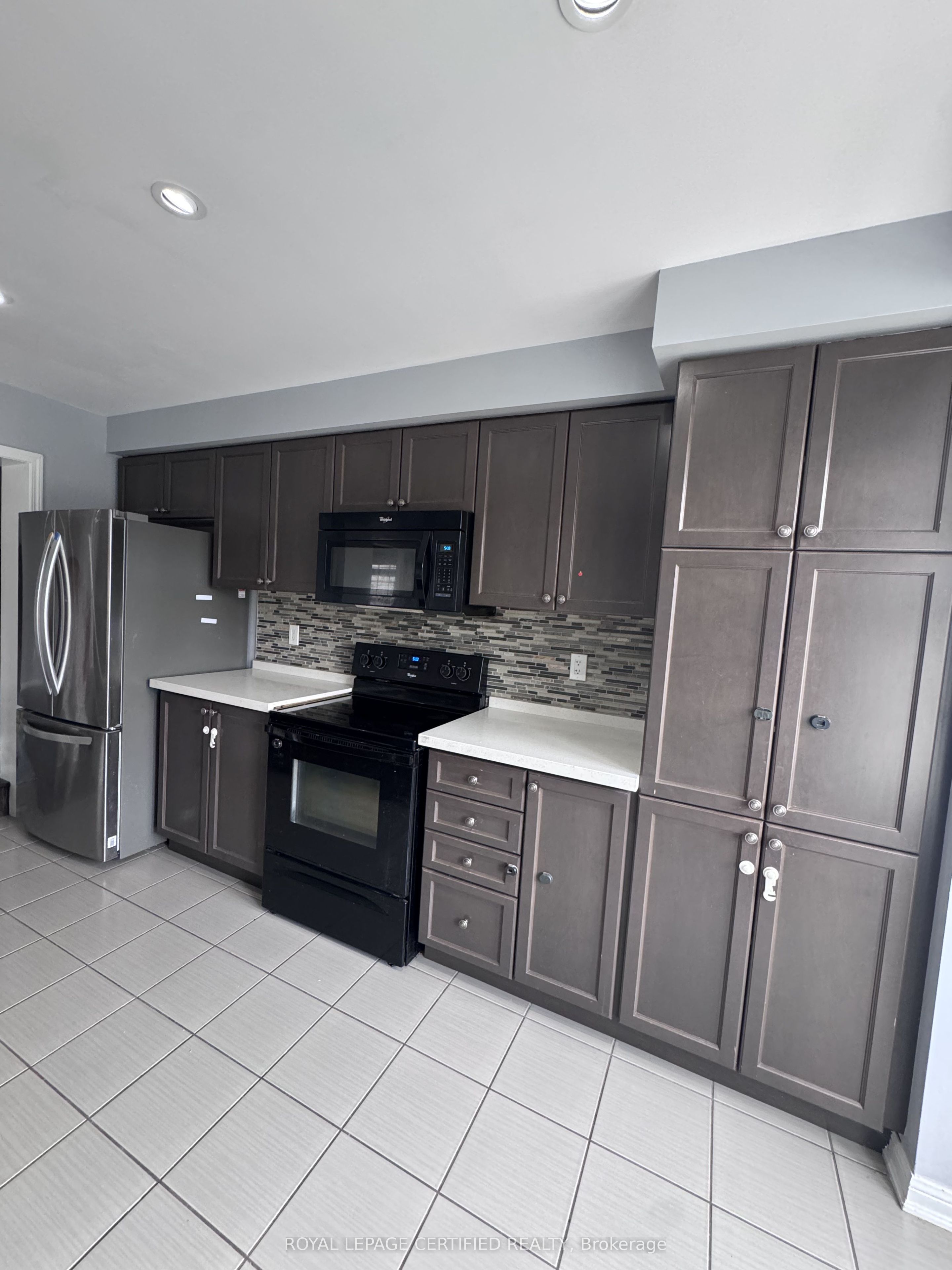 244 Mortimer Crescent Property Photo 16