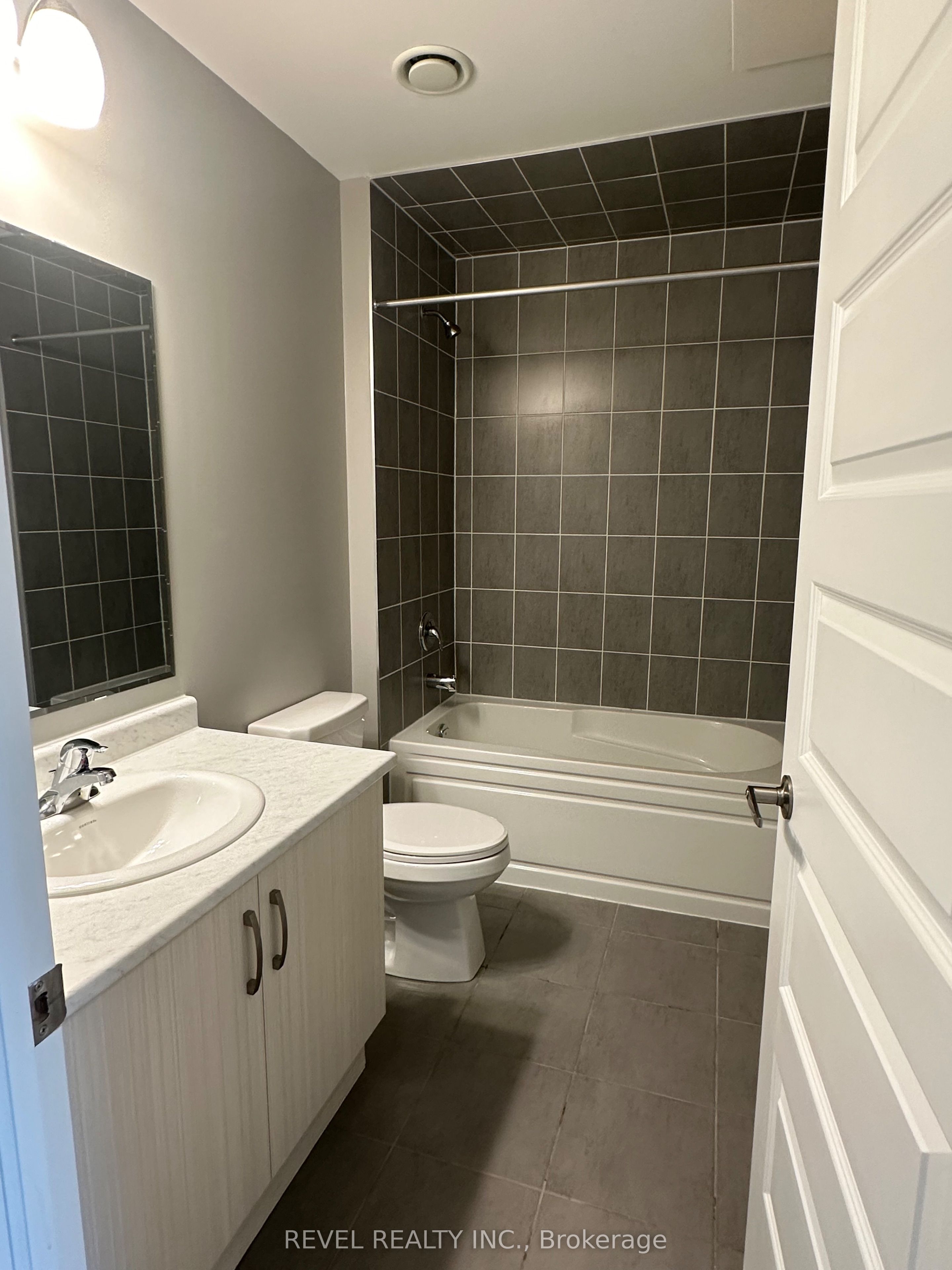 1105 Leger Way 213 Property Photo 6