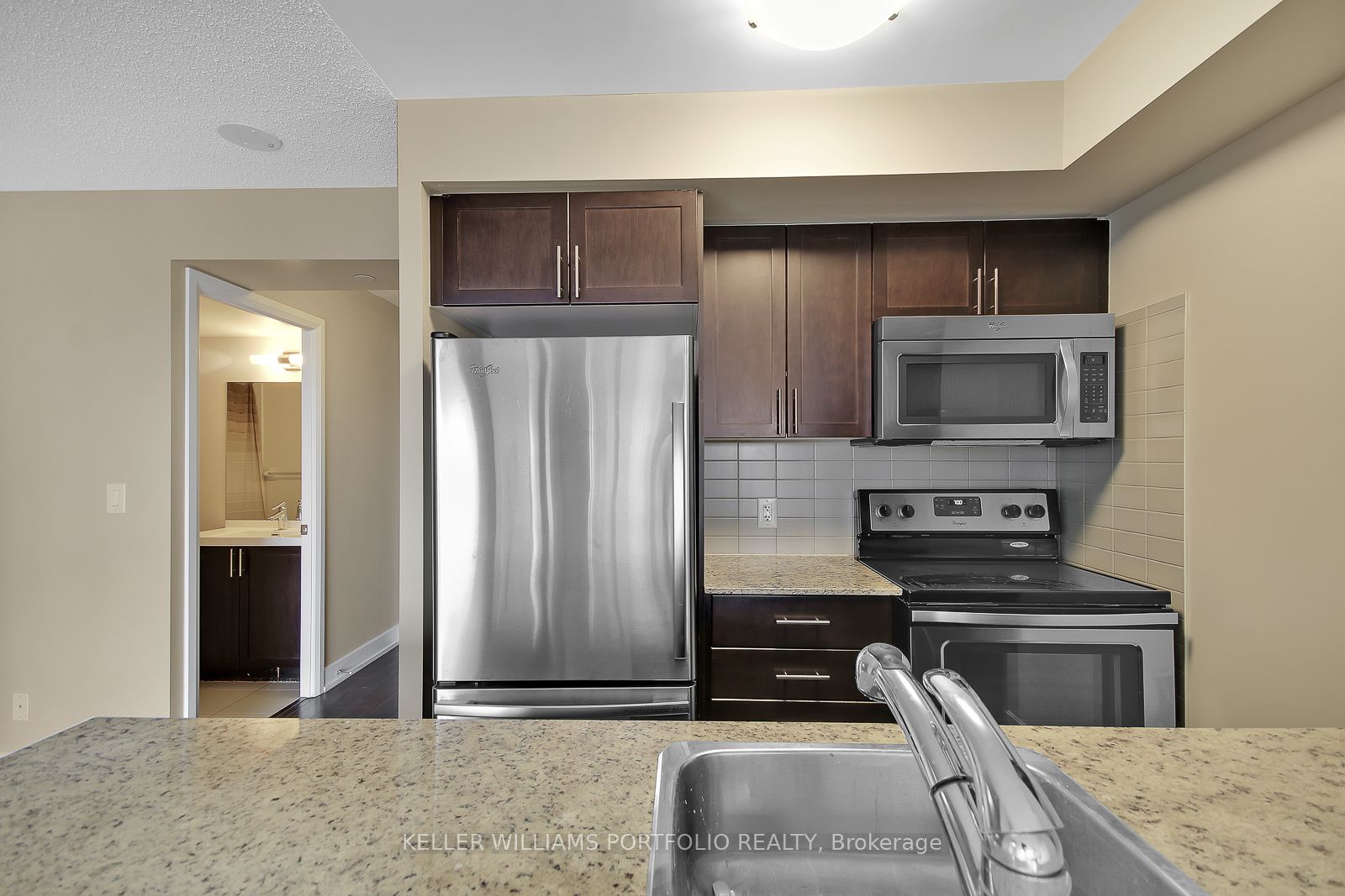 6 Eva Road 509 Property Photo 11
