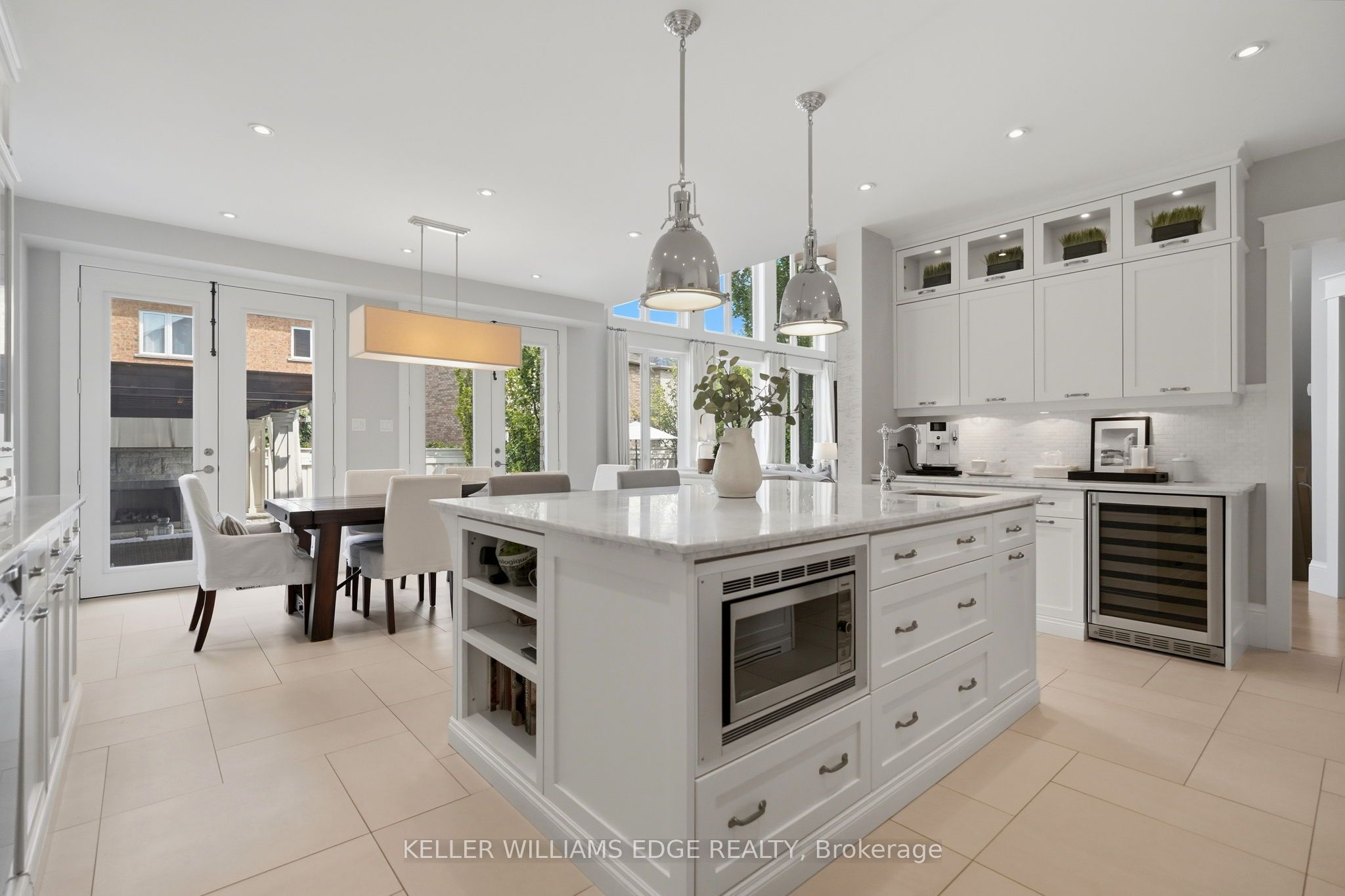 3202 Saltaire Crescent Property Photo 14