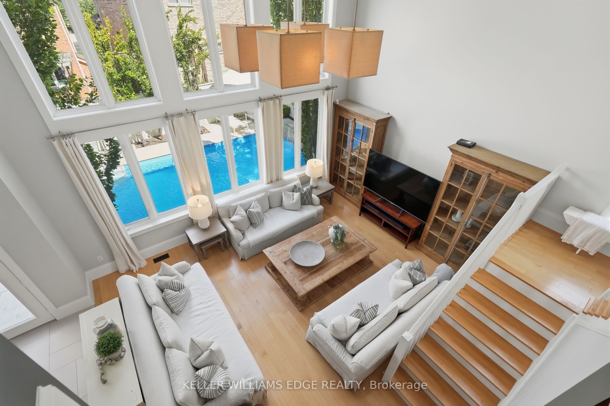 3202 Saltaire Crescent Property Photo 16