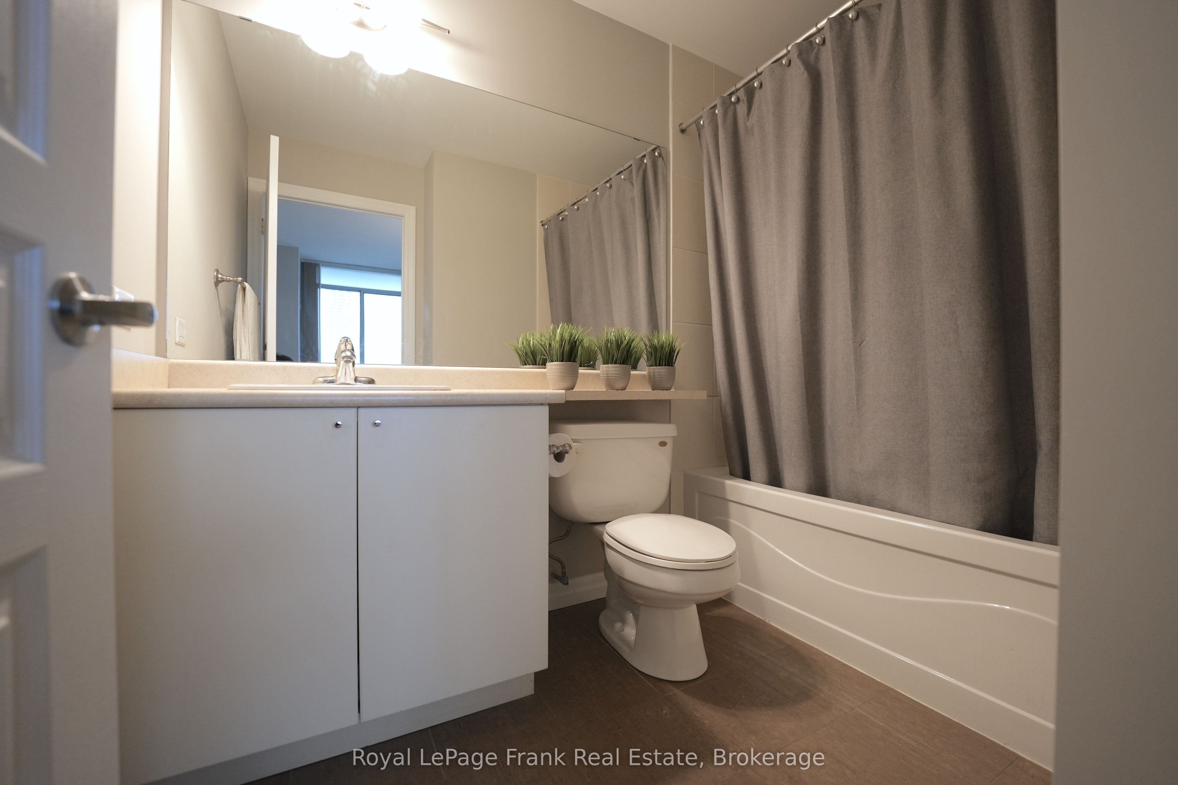 225 Webb Drive 3410 Property Photo 12