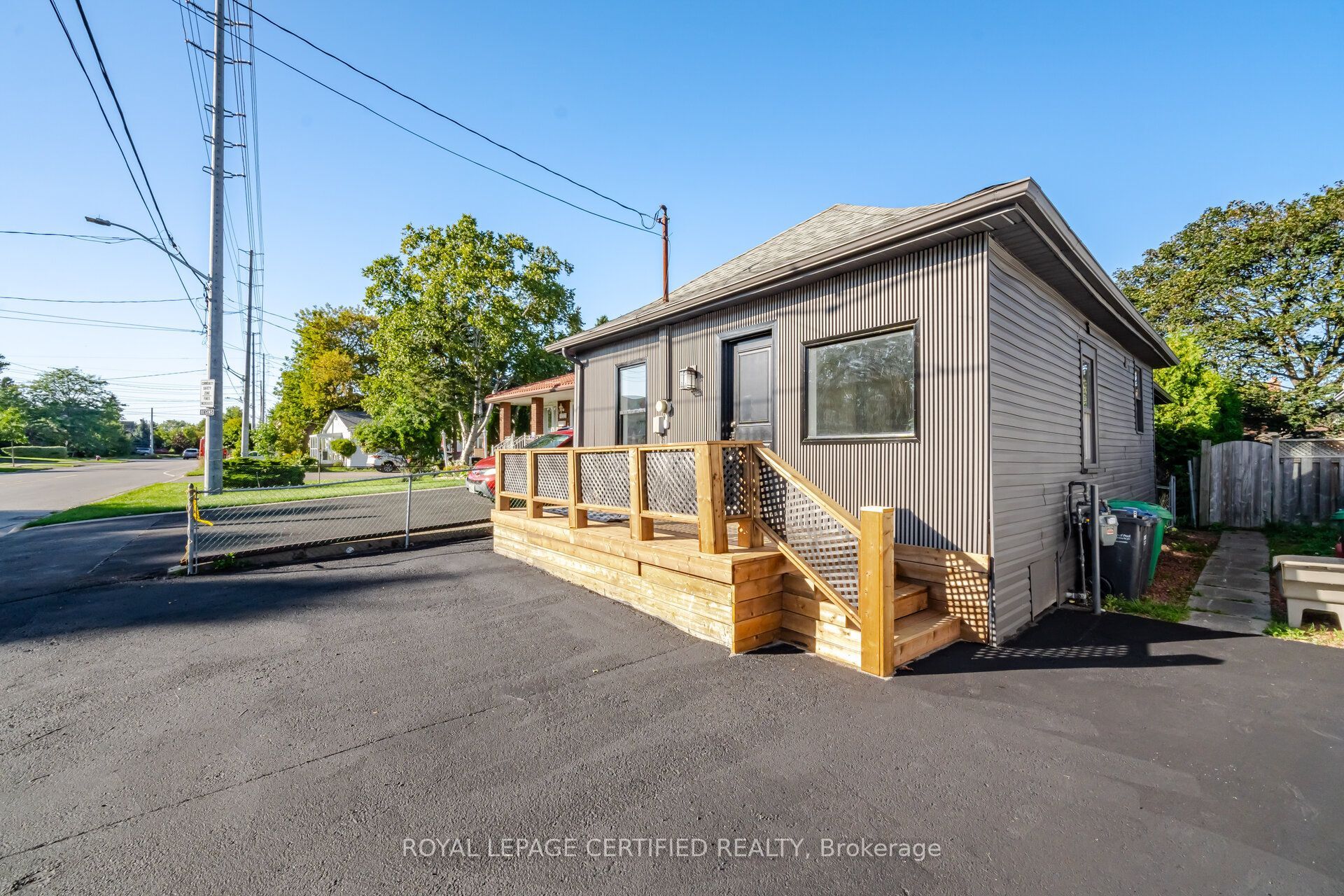 1019 Ogden Avenue Property Photo 2