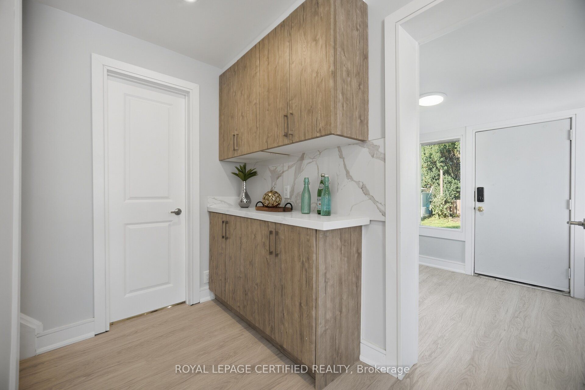 1019 Ogden Avenue Property Photo 17