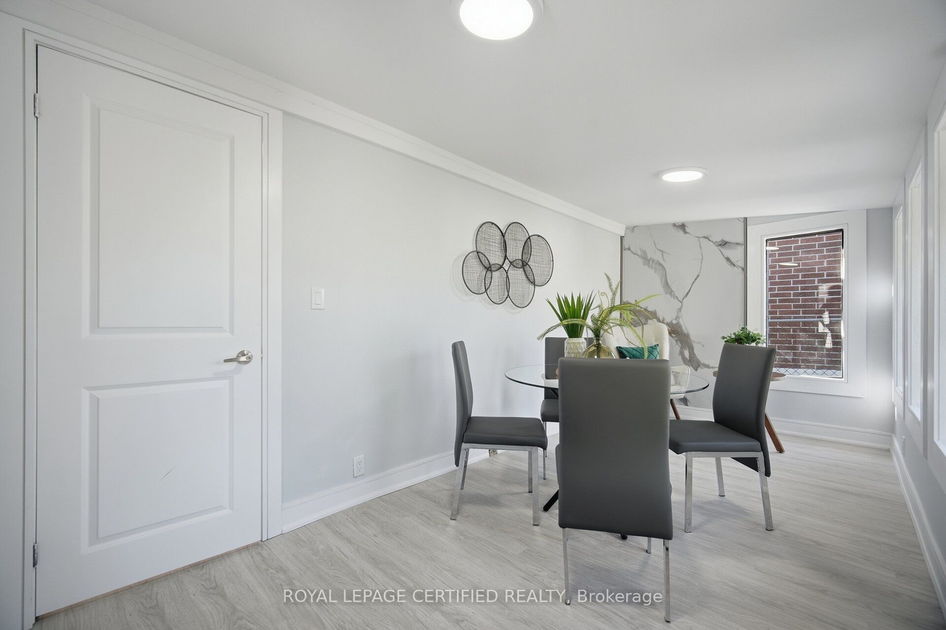 1019 Ogden Avenue Property Photo 20