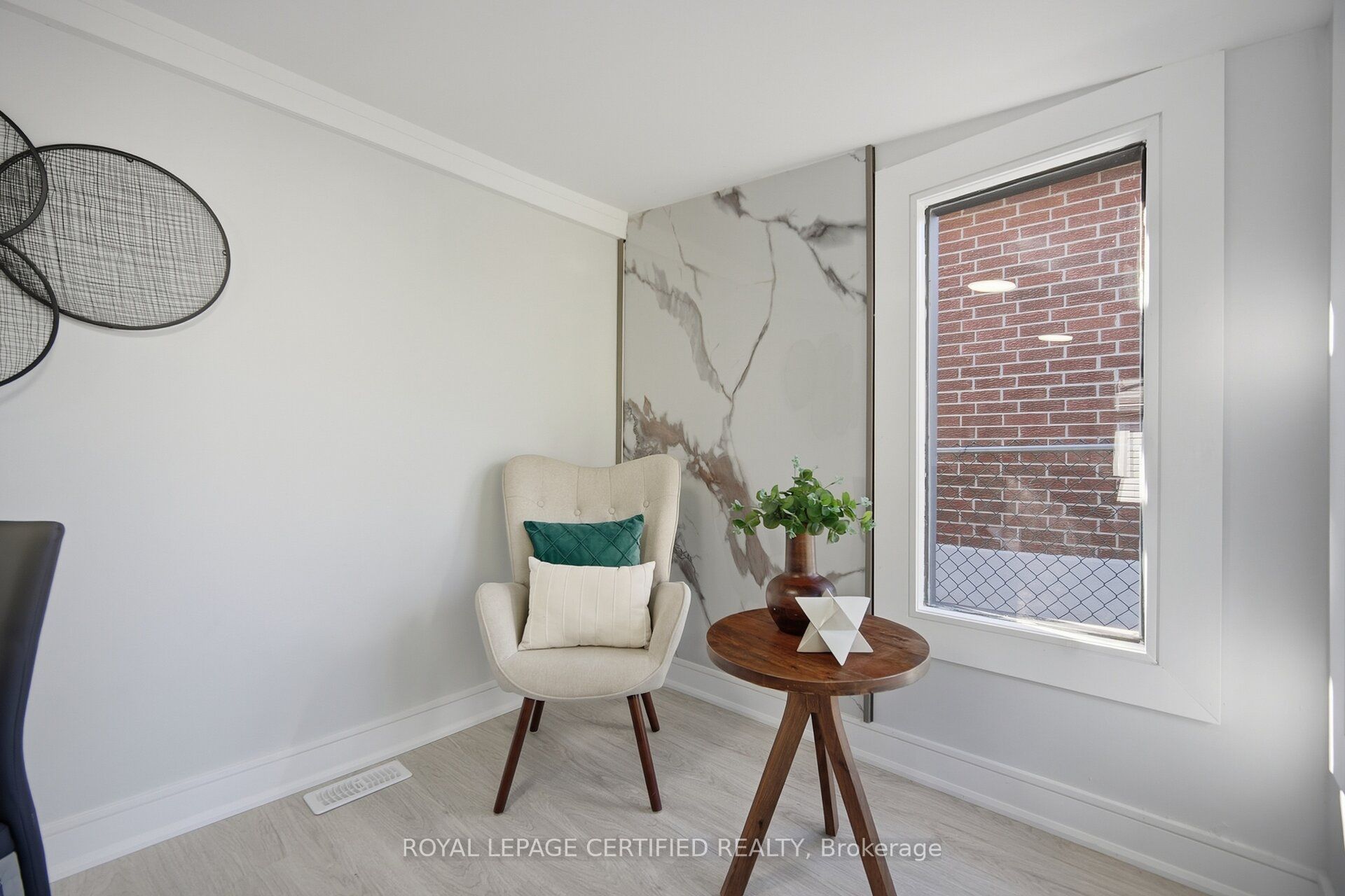 1019 Ogden Avenue Property Photo 21