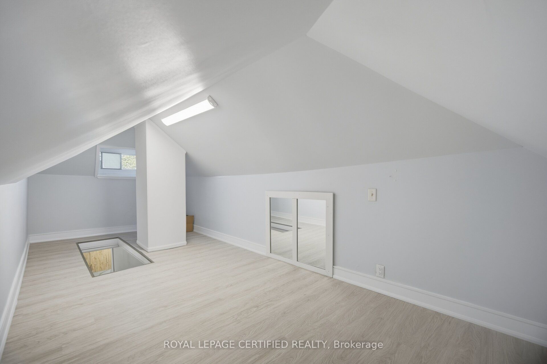 1019 Ogden Avenue Property Photo 33
