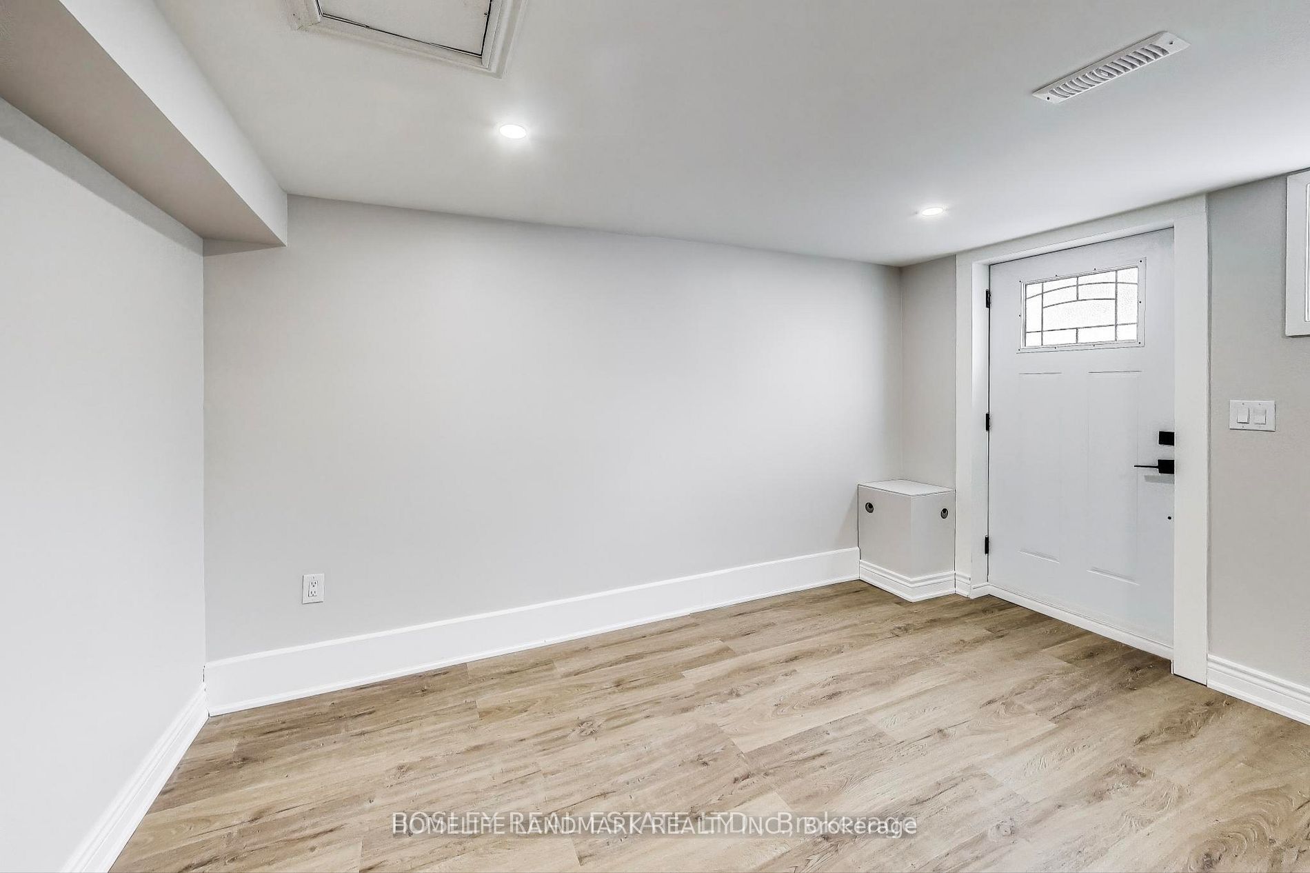 89 Chiswick Avenue Lower Property Photo 7