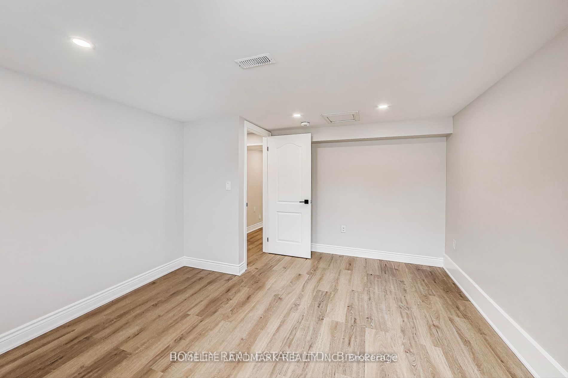 89 Chiswick Avenue Lower Property Photo 13