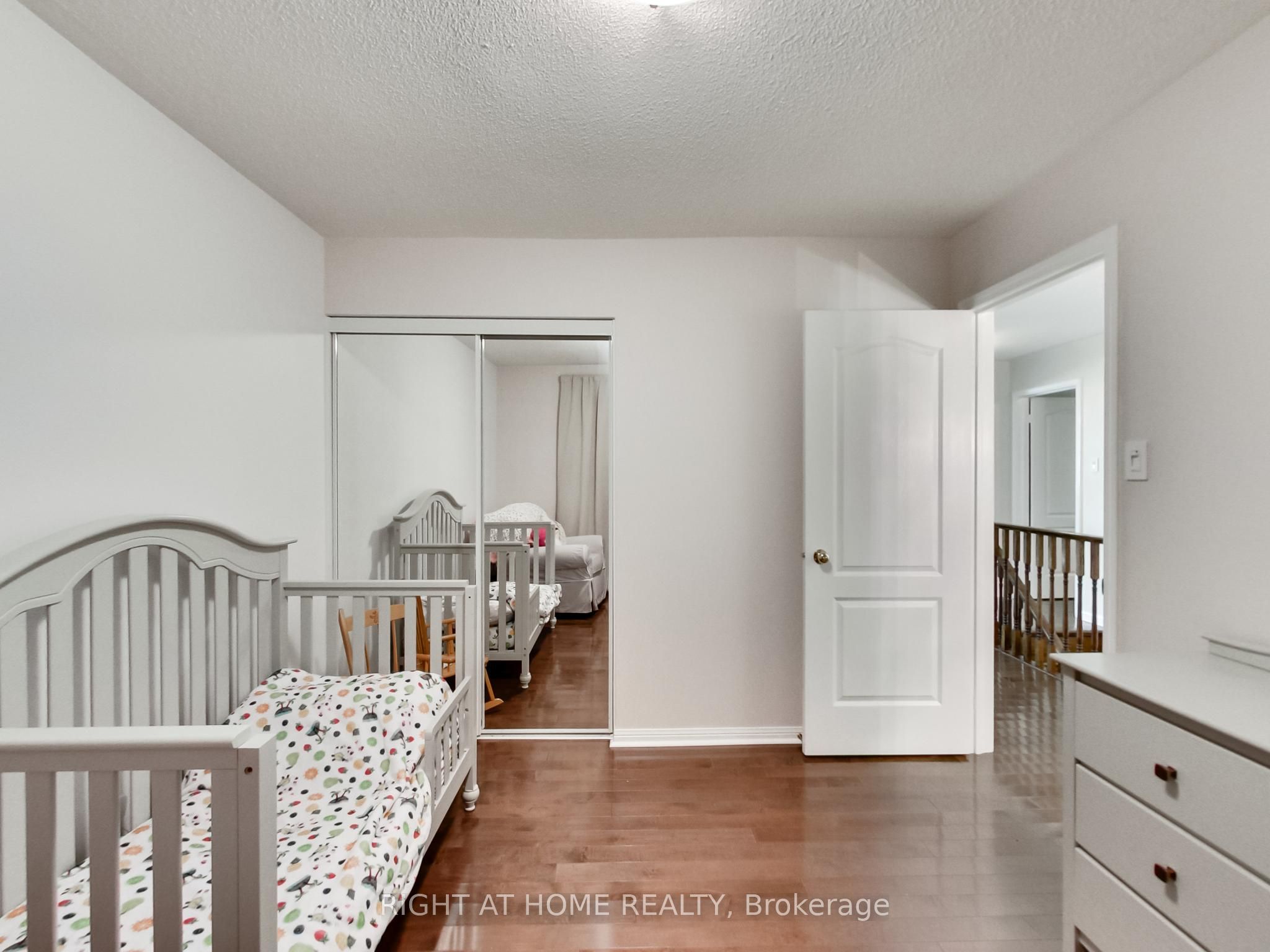2527 Nettlecreek Crescent Property Photo 31