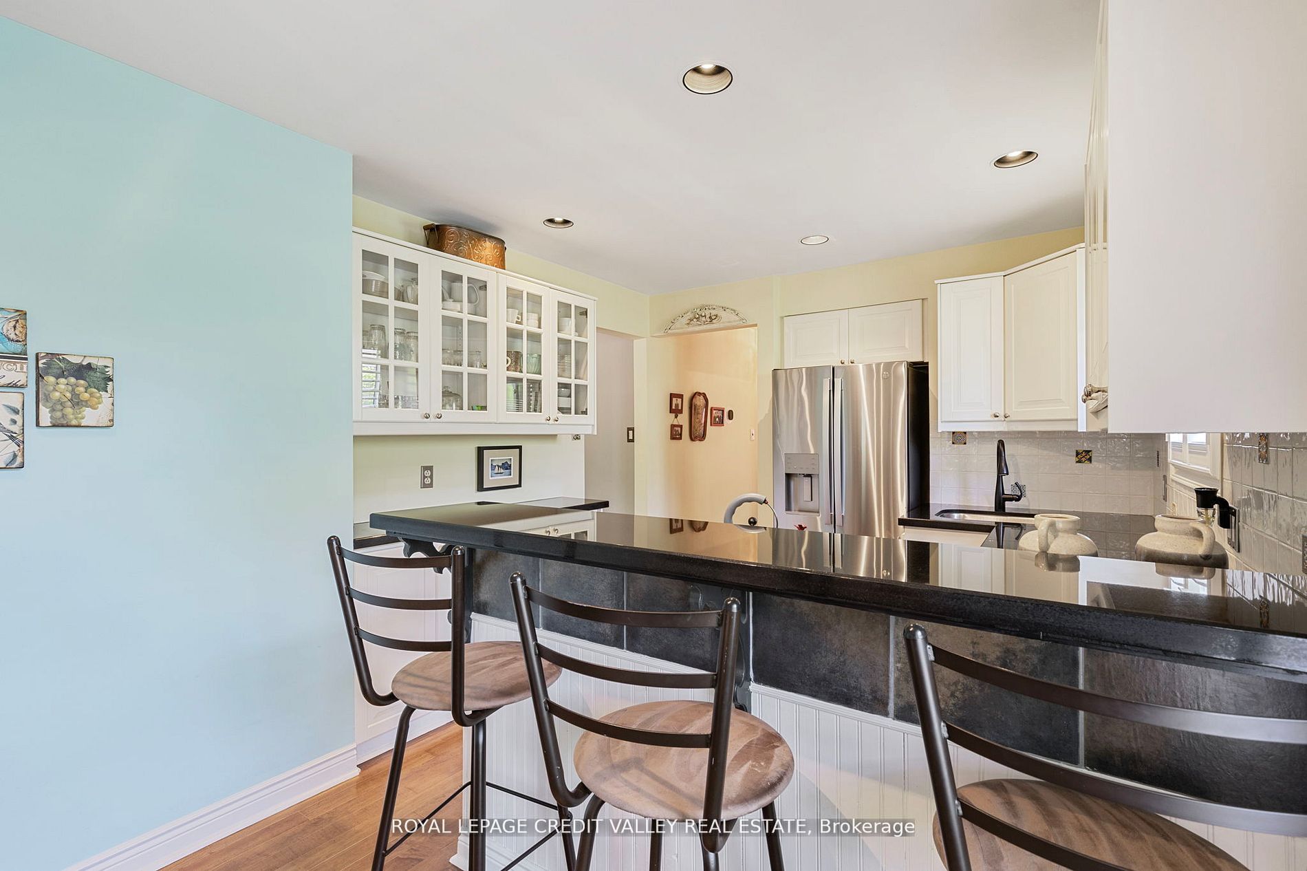 24 Ladore Drive Property Photo 11