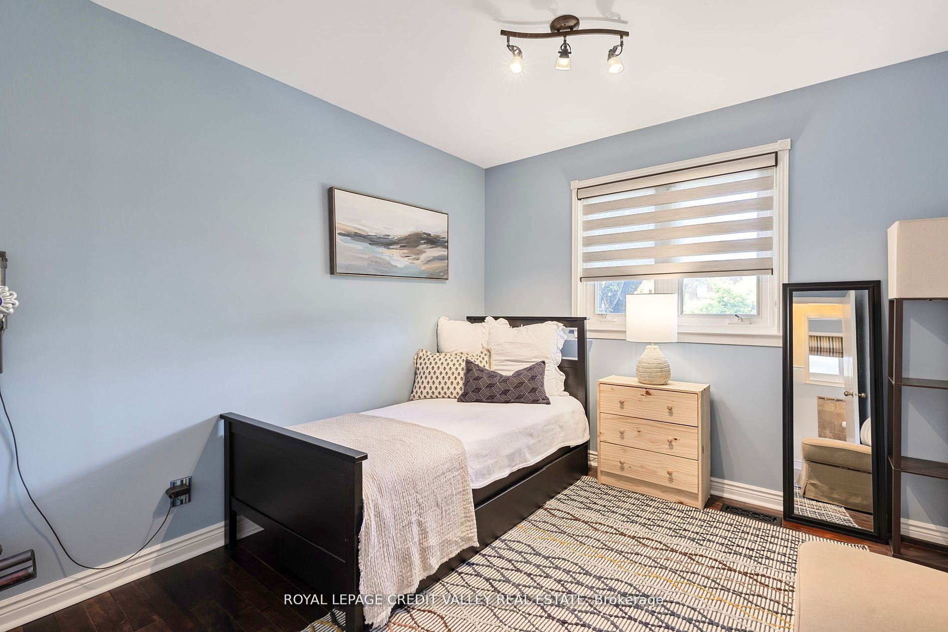 24 Ladore Drive Property Photo 14