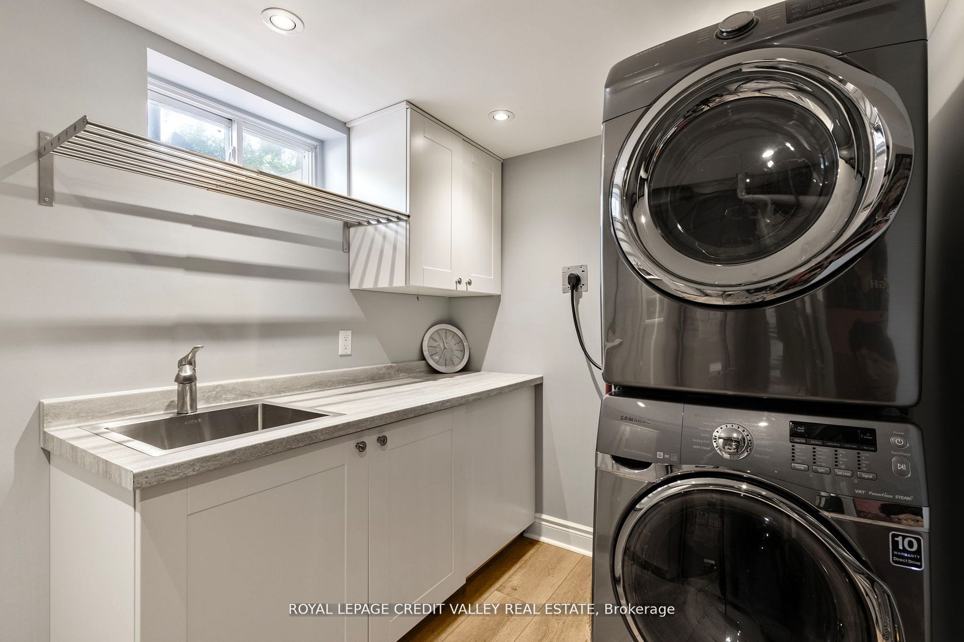 24 Ladore Drive Property Photo 29
