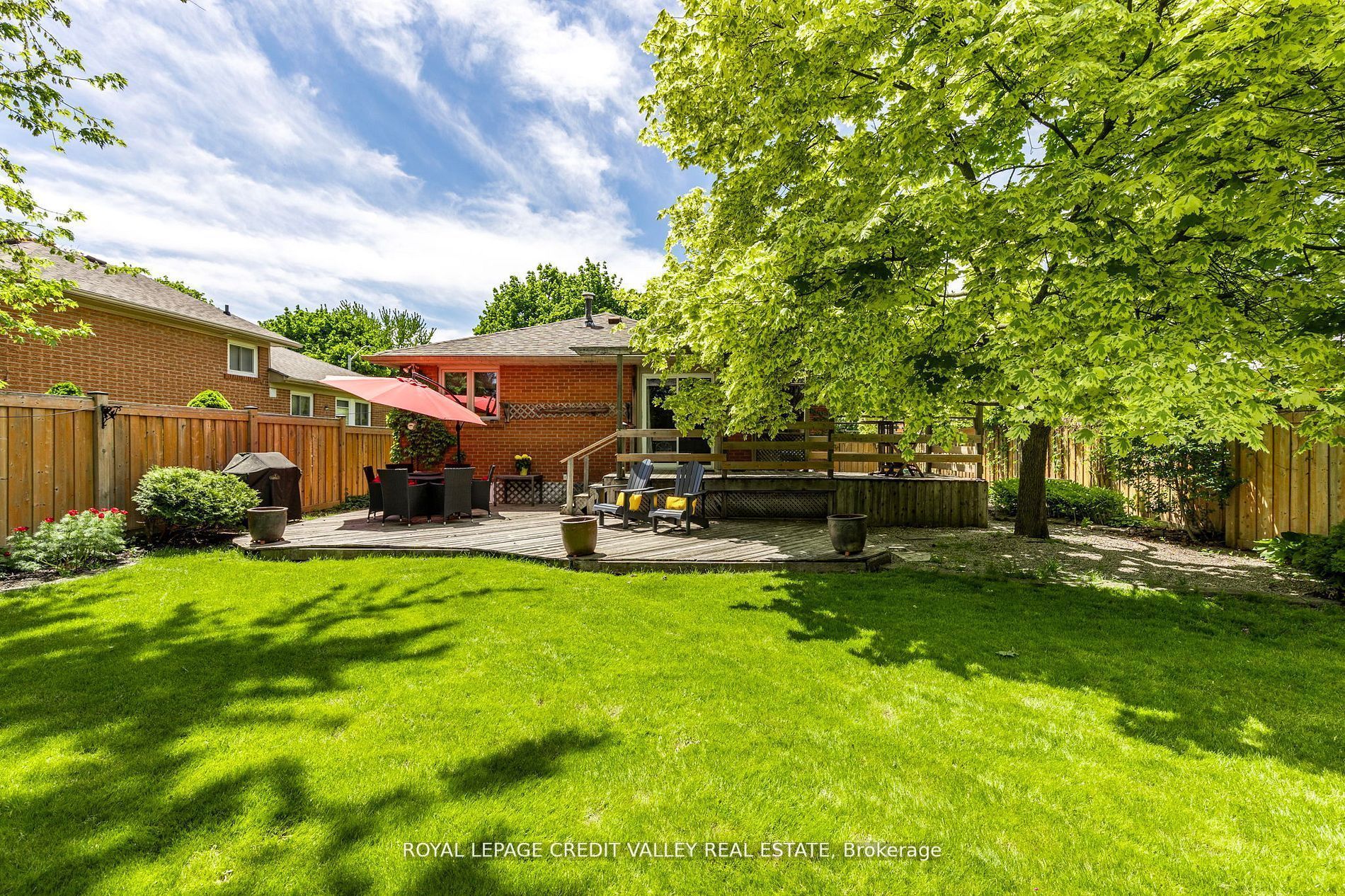 24 Ladore Drive Property Photo 32