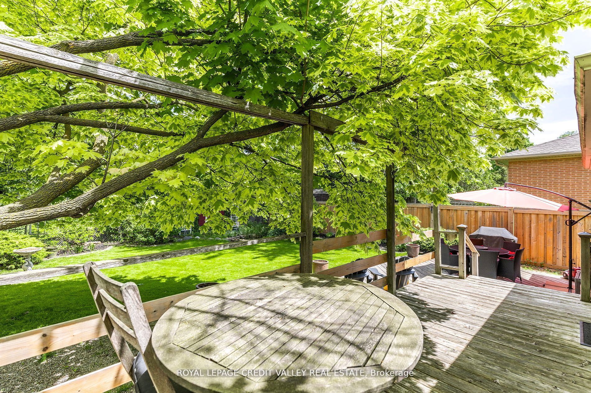 24 Ladore Drive Property Photo 43