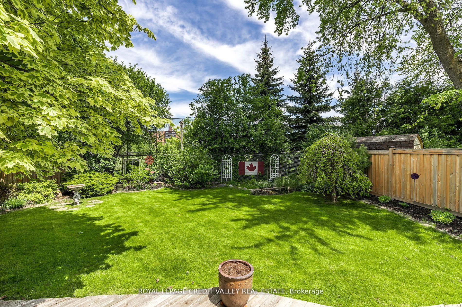 24 Ladore Drive Property Photo 44
